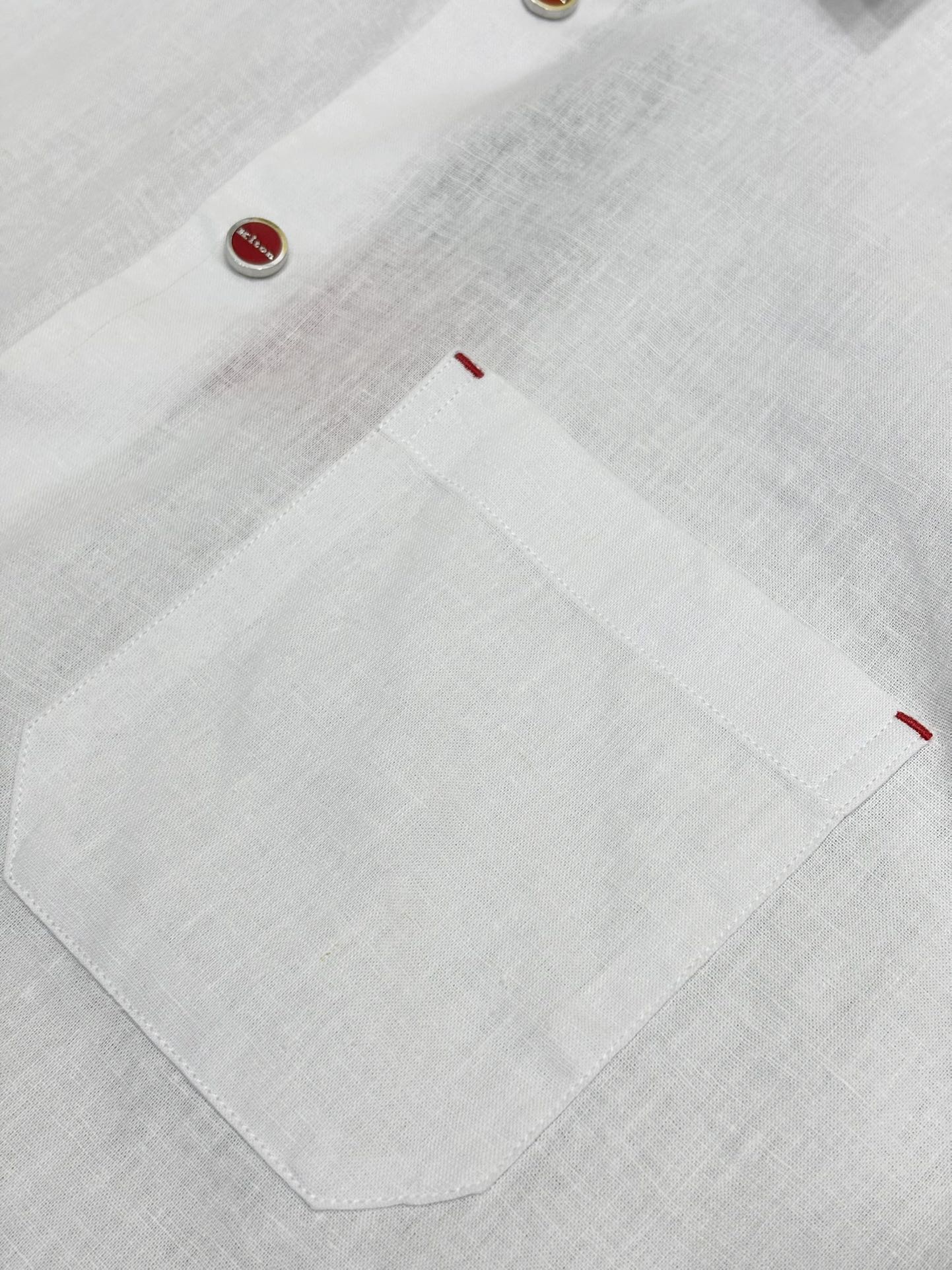 强势上新，新款不断！！！新款衬衫，高级面料高级做工，顶级品质！！！S一XXLS穿125左右m穿140左右