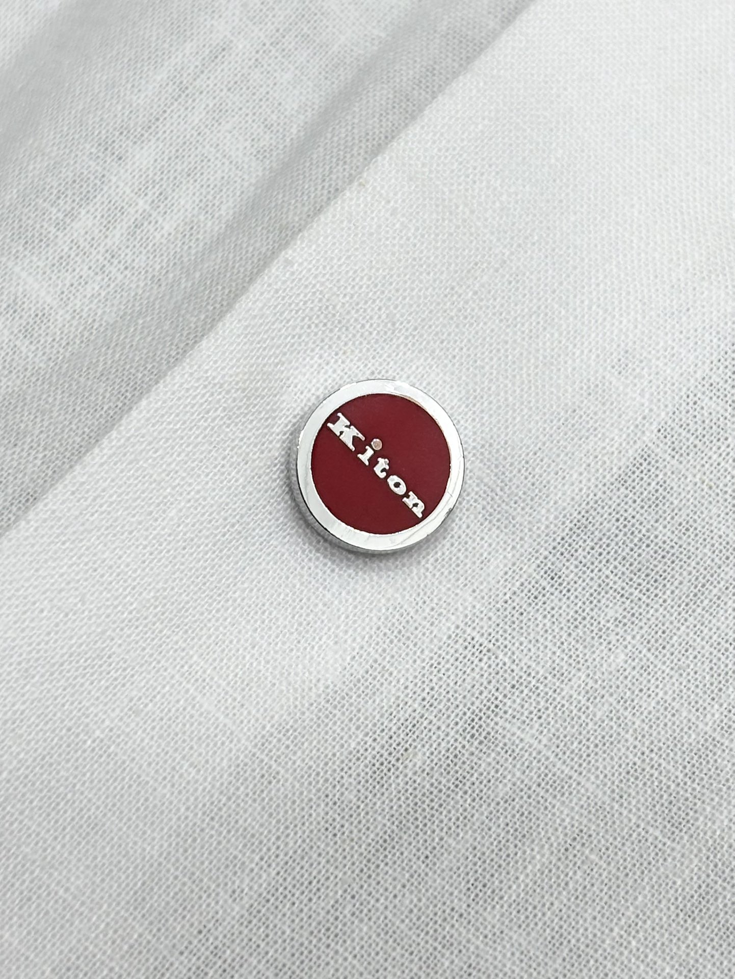 强势上新，新款不断！！！新款衬衫，高级面料高级做工，顶级品质！！！S一XXLS穿125左右m穿140左右