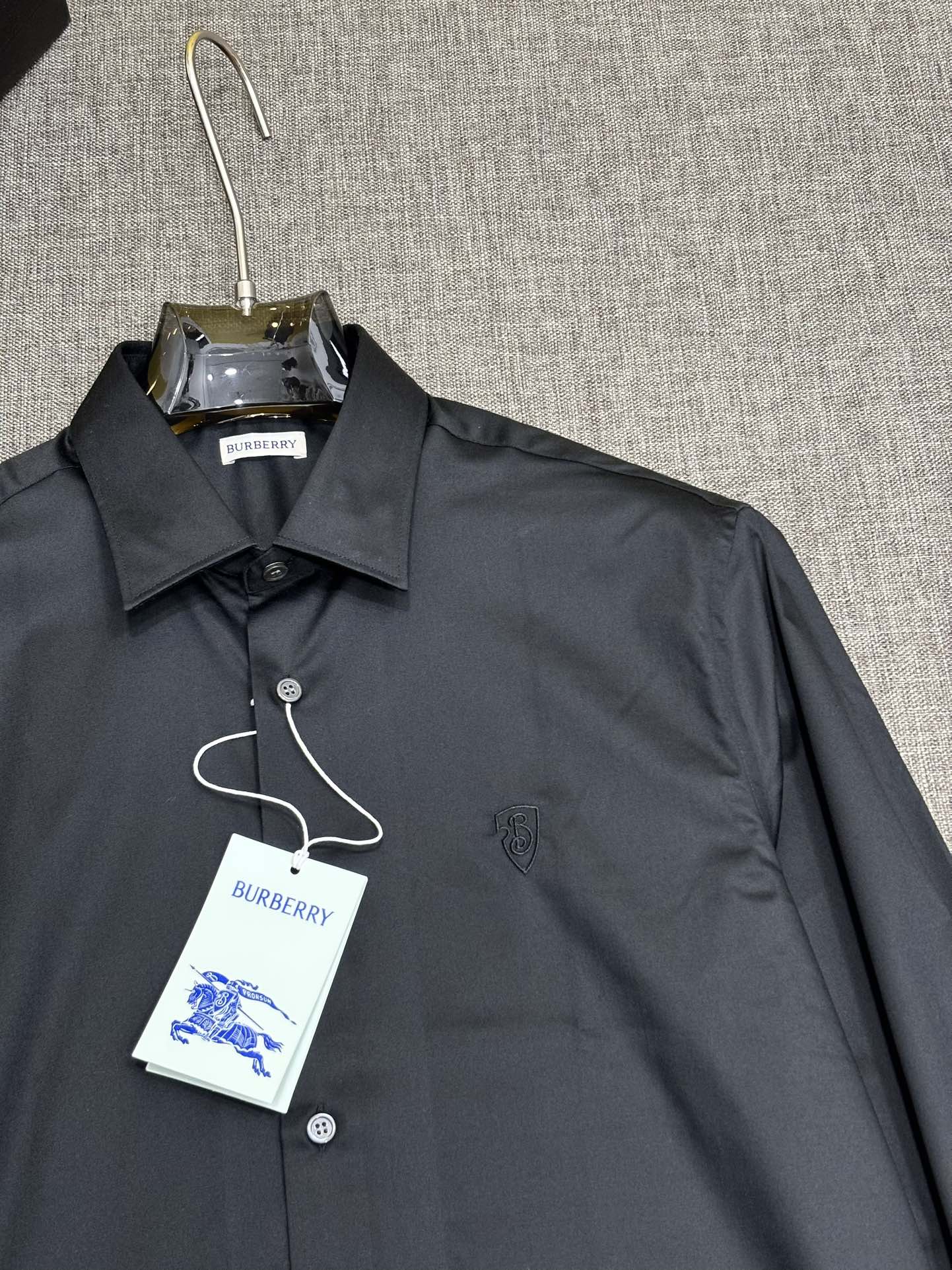 强势上新，新款不断！！！新款衬衫，高级面料高级做工，顶级品质！！！S一XXLS穿125左右m穿140左右