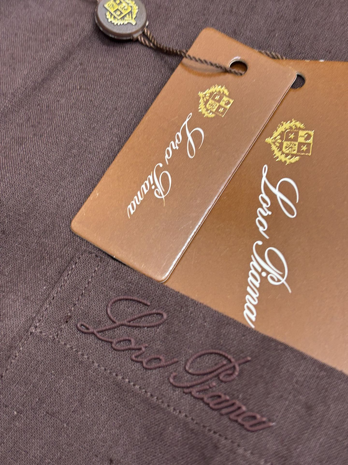 强势上新，新款不断！！！新款衬衫，高级面料高级做工，顶级品质！！！S一XXLS穿125左右m穿140左右