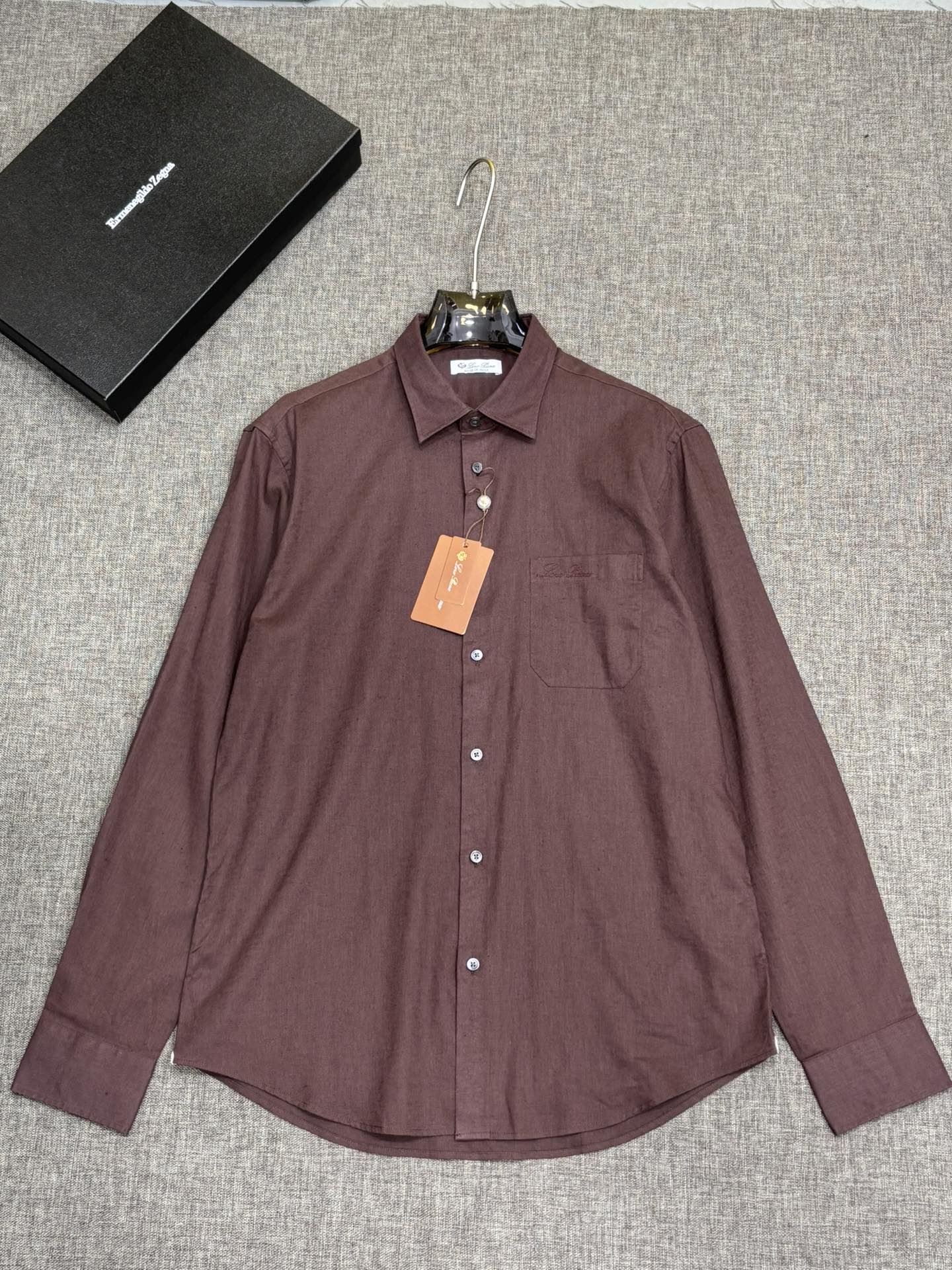 强势上新，新款不断！！！新款衬衫，高级面料高级做工，顶级品质！！！S一XXLS穿125左右m穿140左右