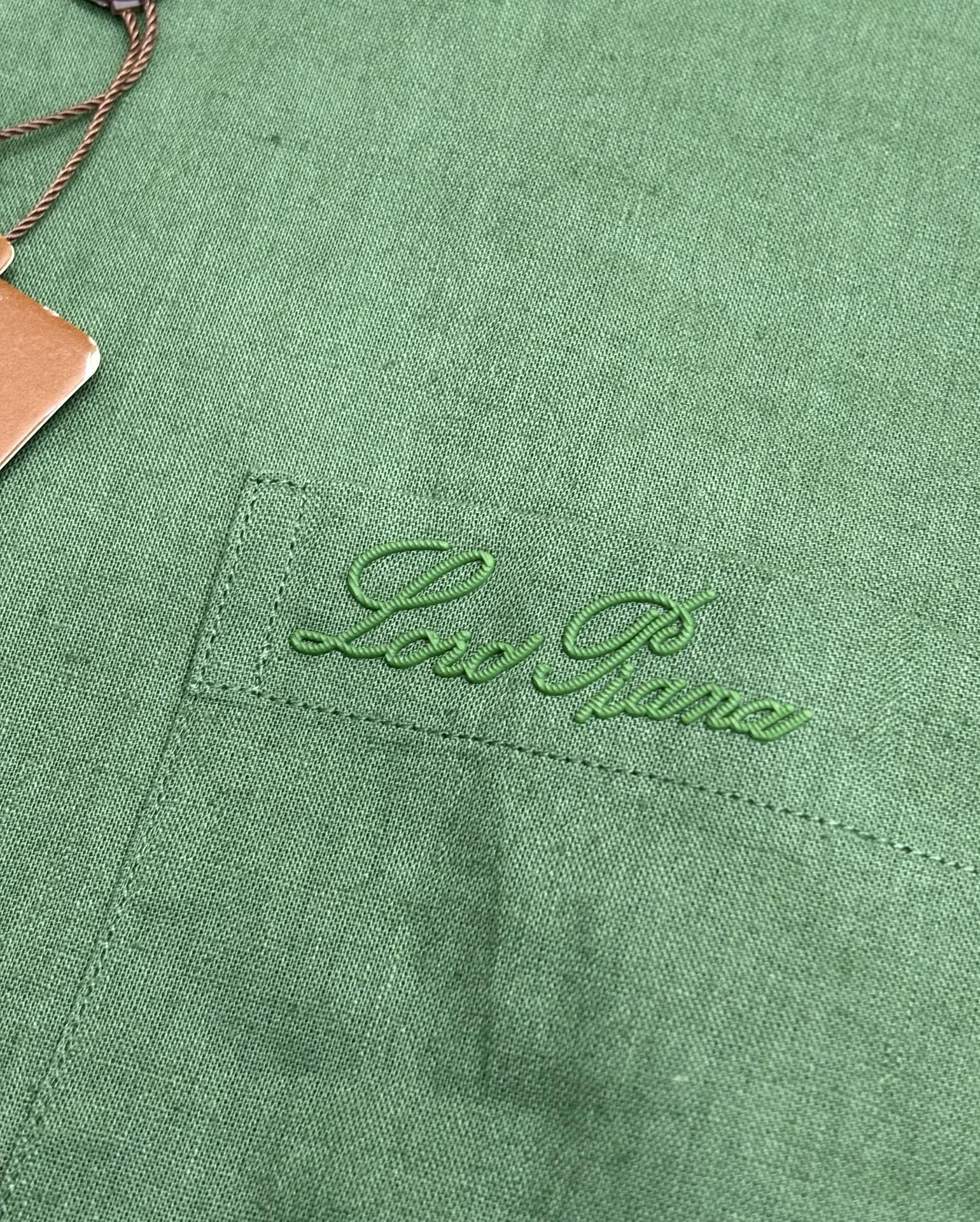 强势上新，新款不断！！！新款衬衫，高级面料高级做工，顶级品质！！！S一XXLS穿125左右m穿140左右