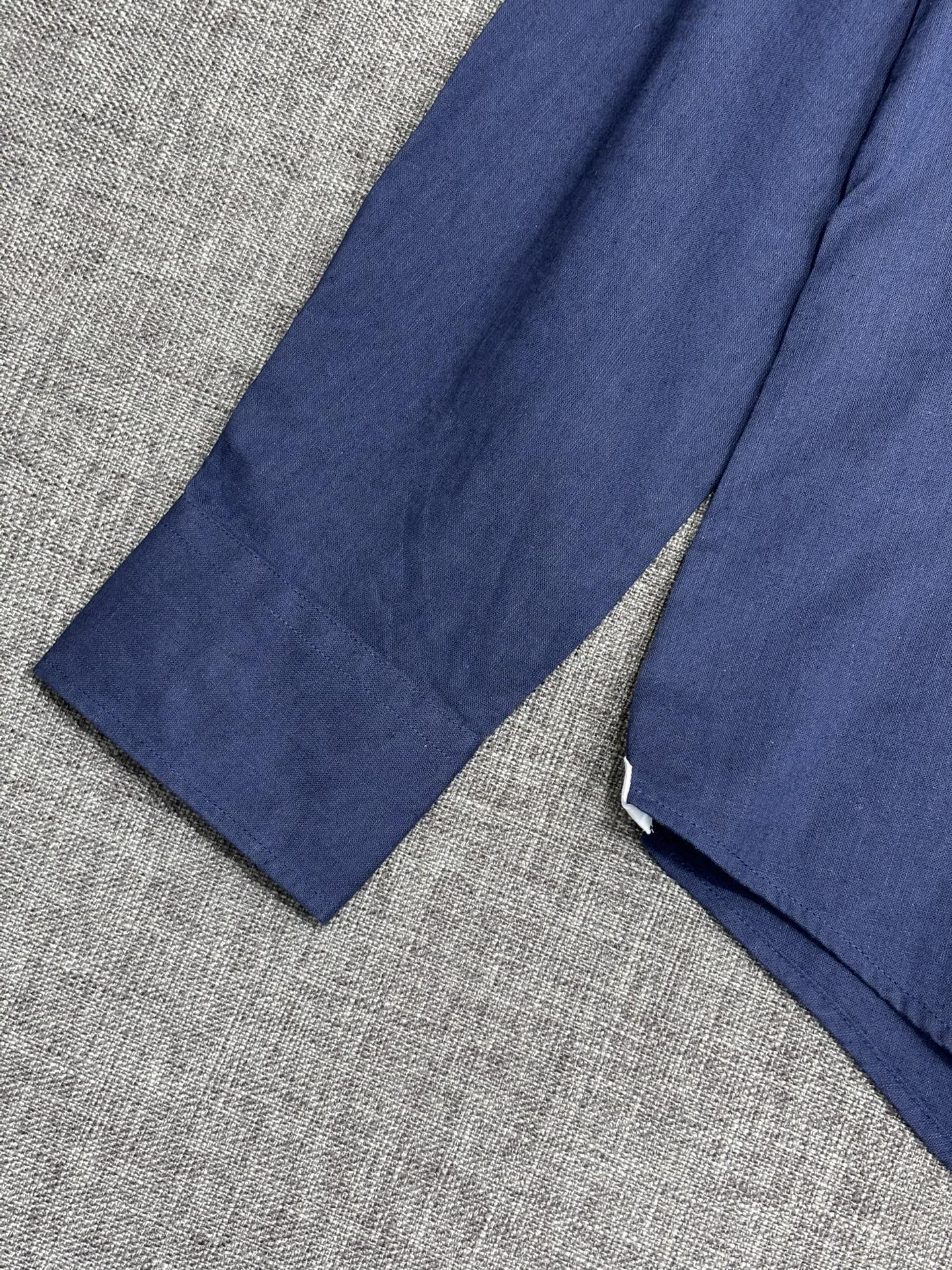 强势上新，新款不断！！！新款衬衫，高级面料高级做工，顶级品质！！！S一XXLS穿125左右m穿140左右