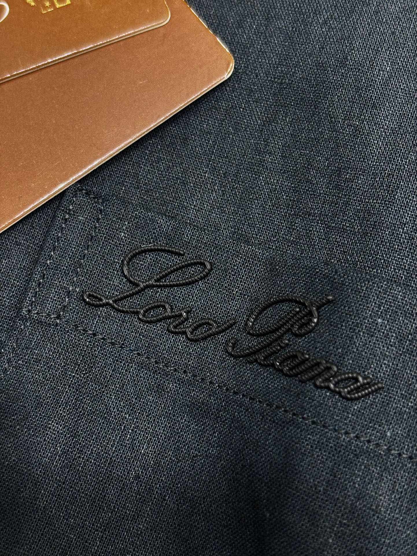 强势上新，新款不断！！！新款衬衫，高级面料高级做工，顶级品质！！！S一XXLS穿125左右m穿140左右