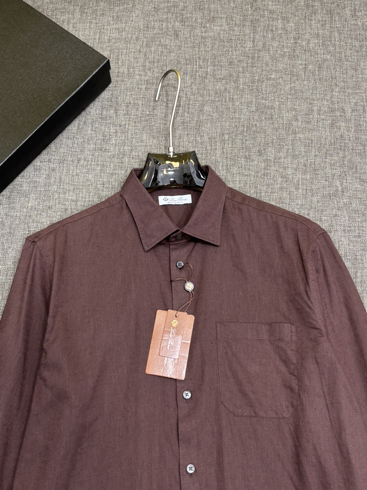 强势上新，新款不断！！！新款衬衫，高级面料高级做工，顶级品质！！！S一XXLS穿125左右m穿140左右