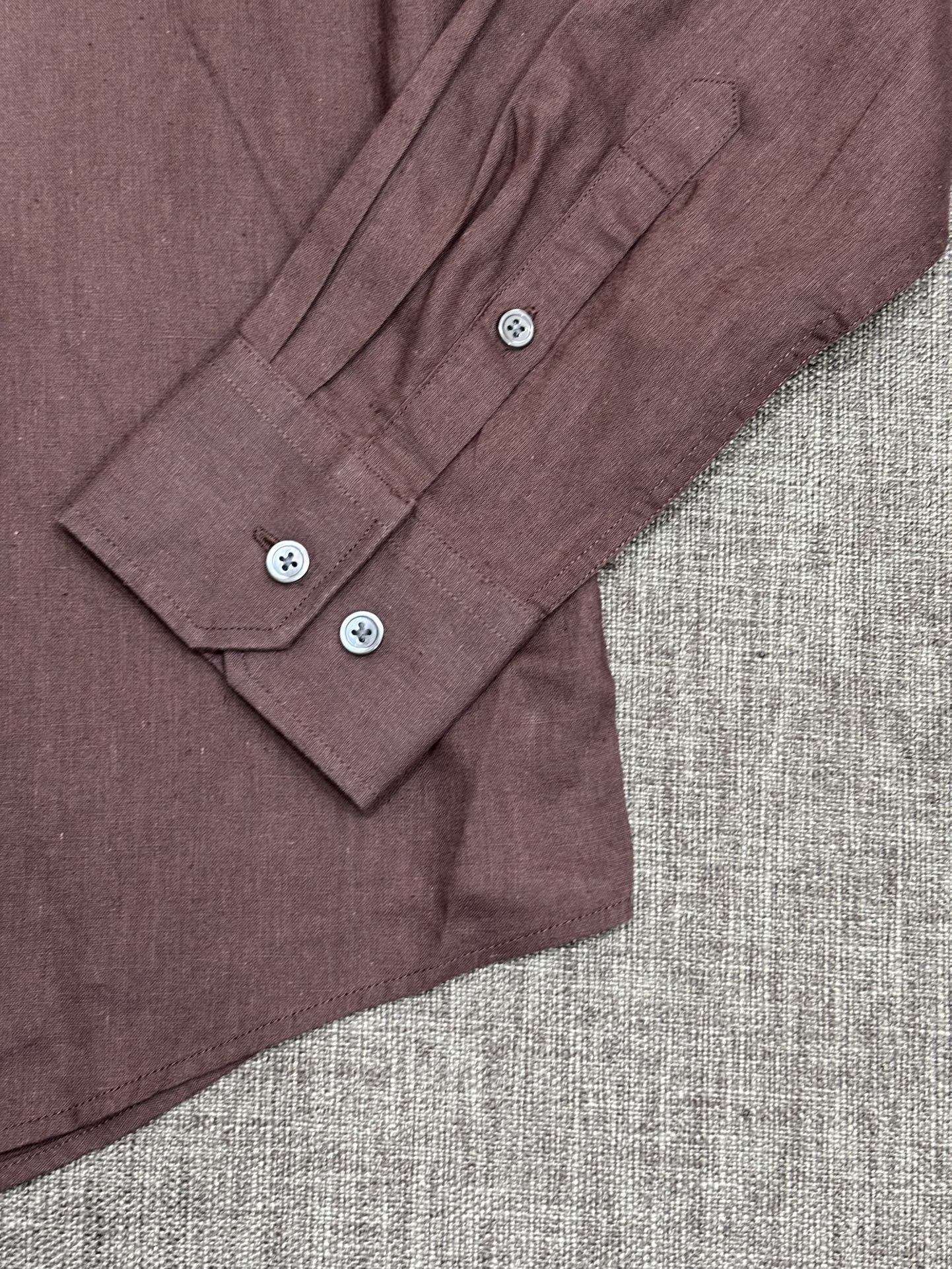 强势上新，新款不断！！！新款衬衫，高级面料高级做工，顶级品质！！！S一XXLS穿125左右m穿140左右