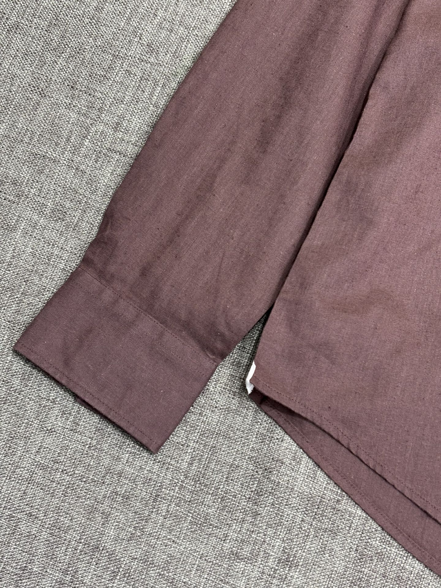 强势上新，新款不断！！！新款衬衫，高级面料高级做工，顶级品质！！！S一XXLS穿125左右m穿140左右