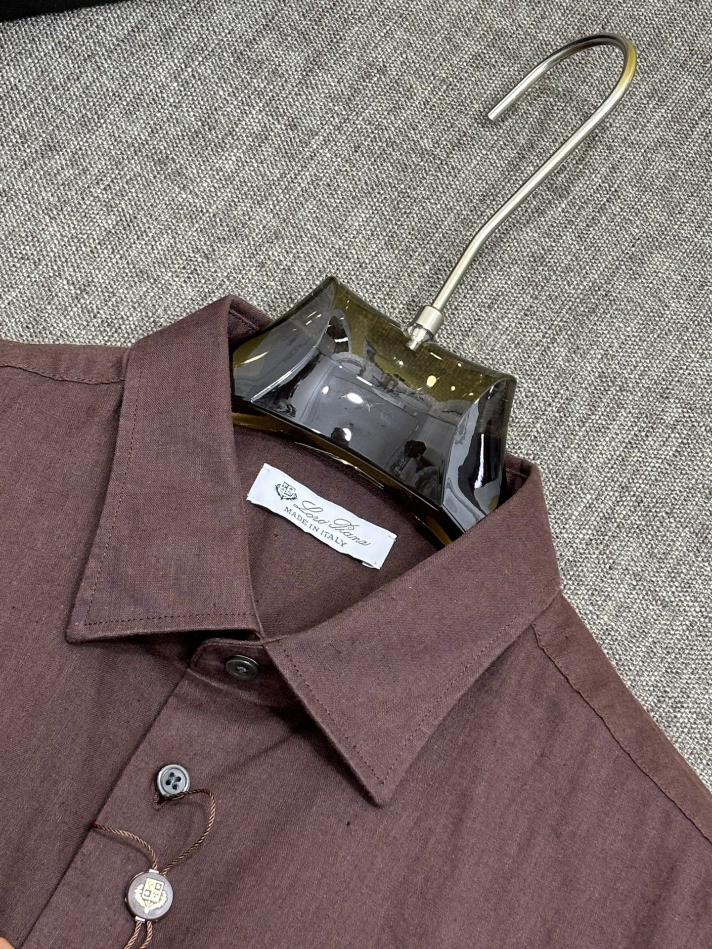 强势上新，新款不断！！！新款衬衫，高级面料高级做工，顶级品质！！！S一XXLS穿125左右m穿140左右