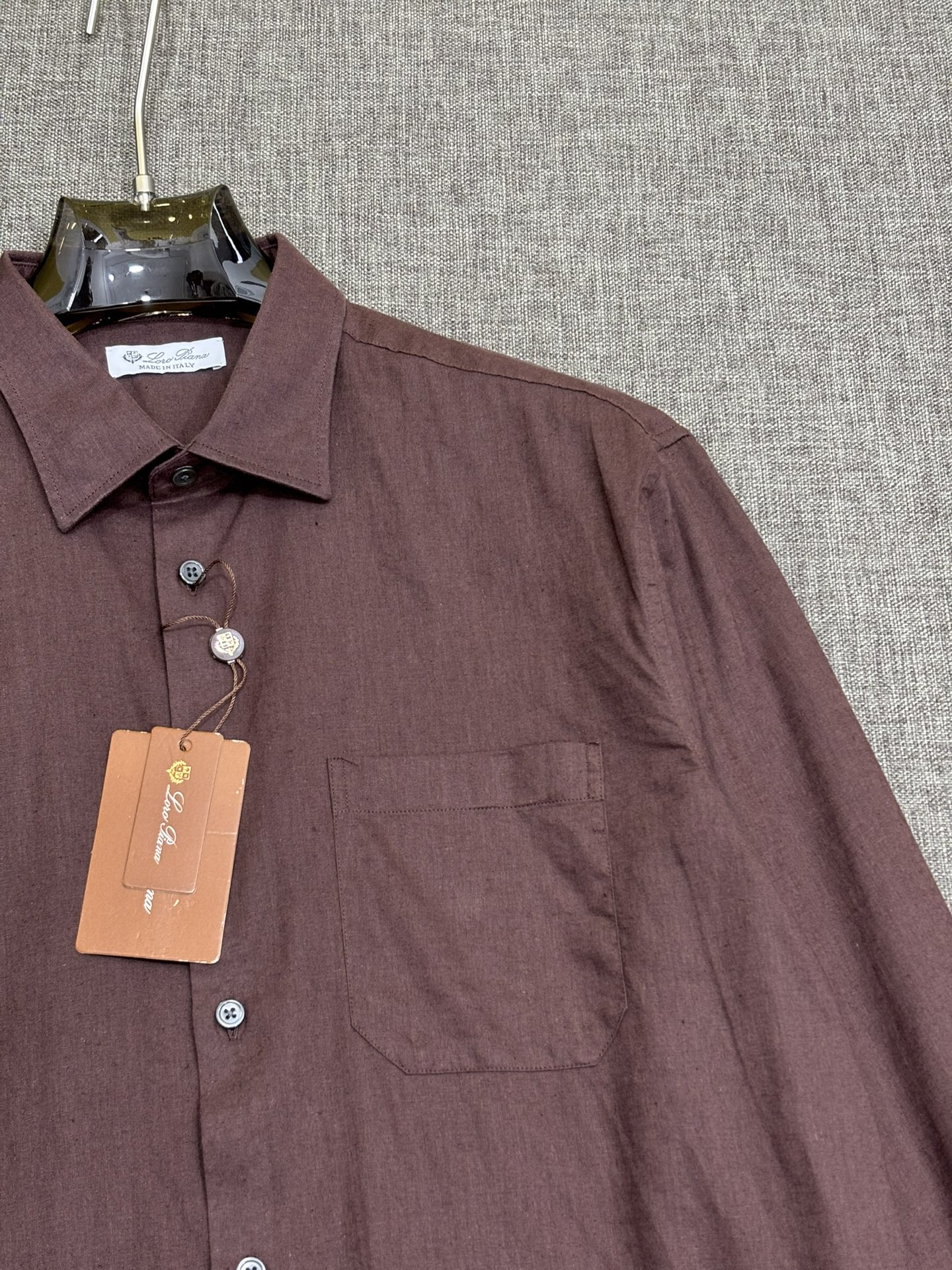 强势上新，新款不断！！！新款衬衫，高级面料高级做工，顶级品质！！！S一XXLS穿125左右m穿140左右