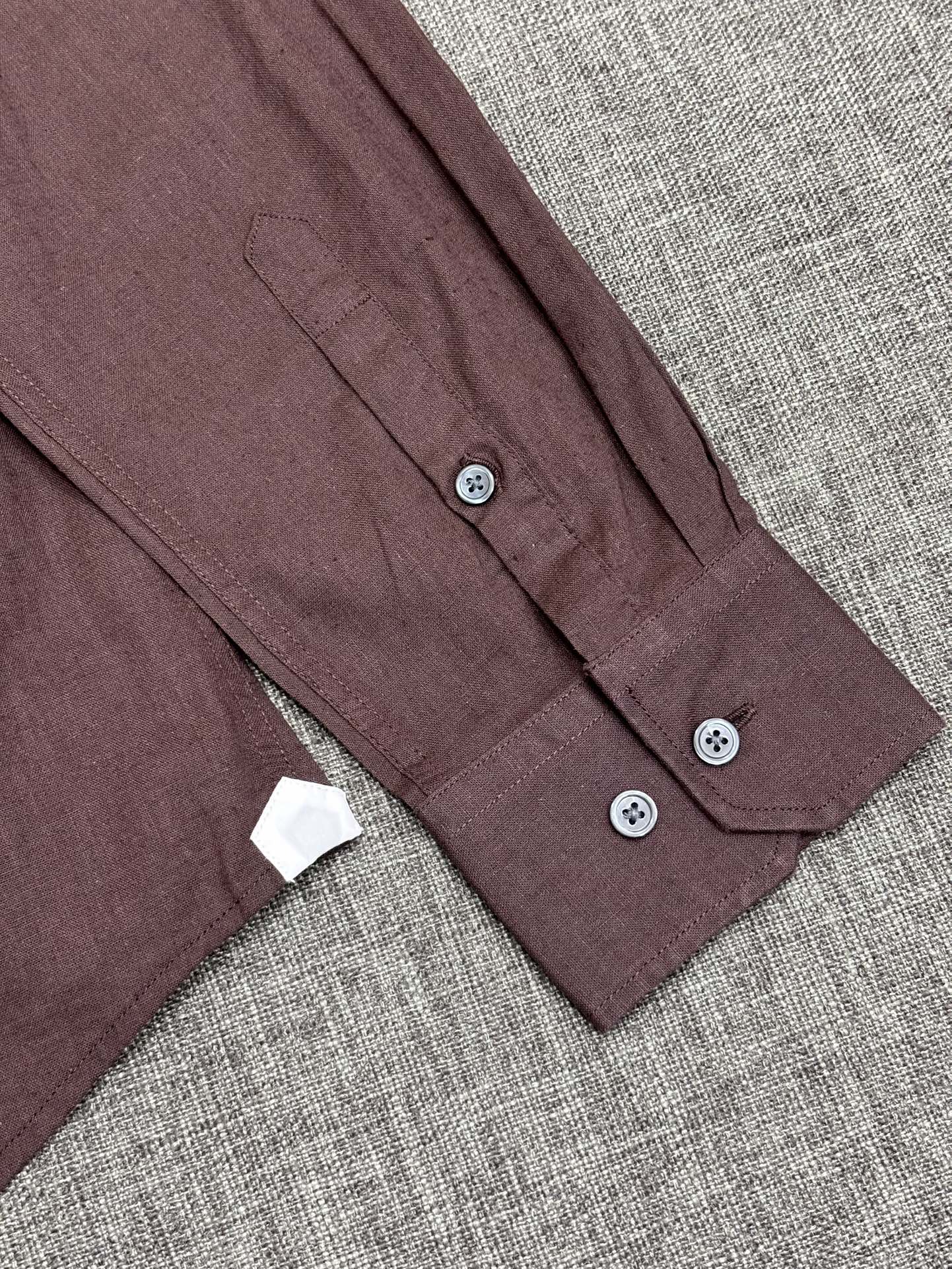 强势上新，新款不断！！！新款衬衫，高级面料高级做工，顶级品质！！！S一XXLS穿125左右m穿140左右