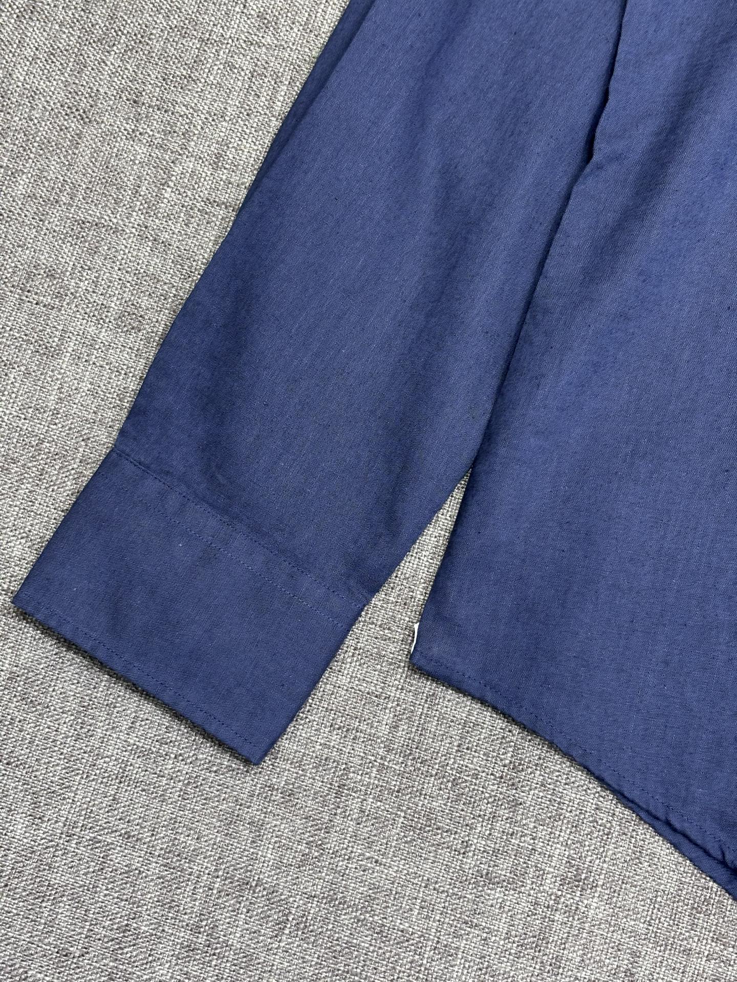 强势上新，新款不断！！！新款衬衫，高级面料高级做工，顶级品质！！！S一XXLS穿125左右m穿140左右