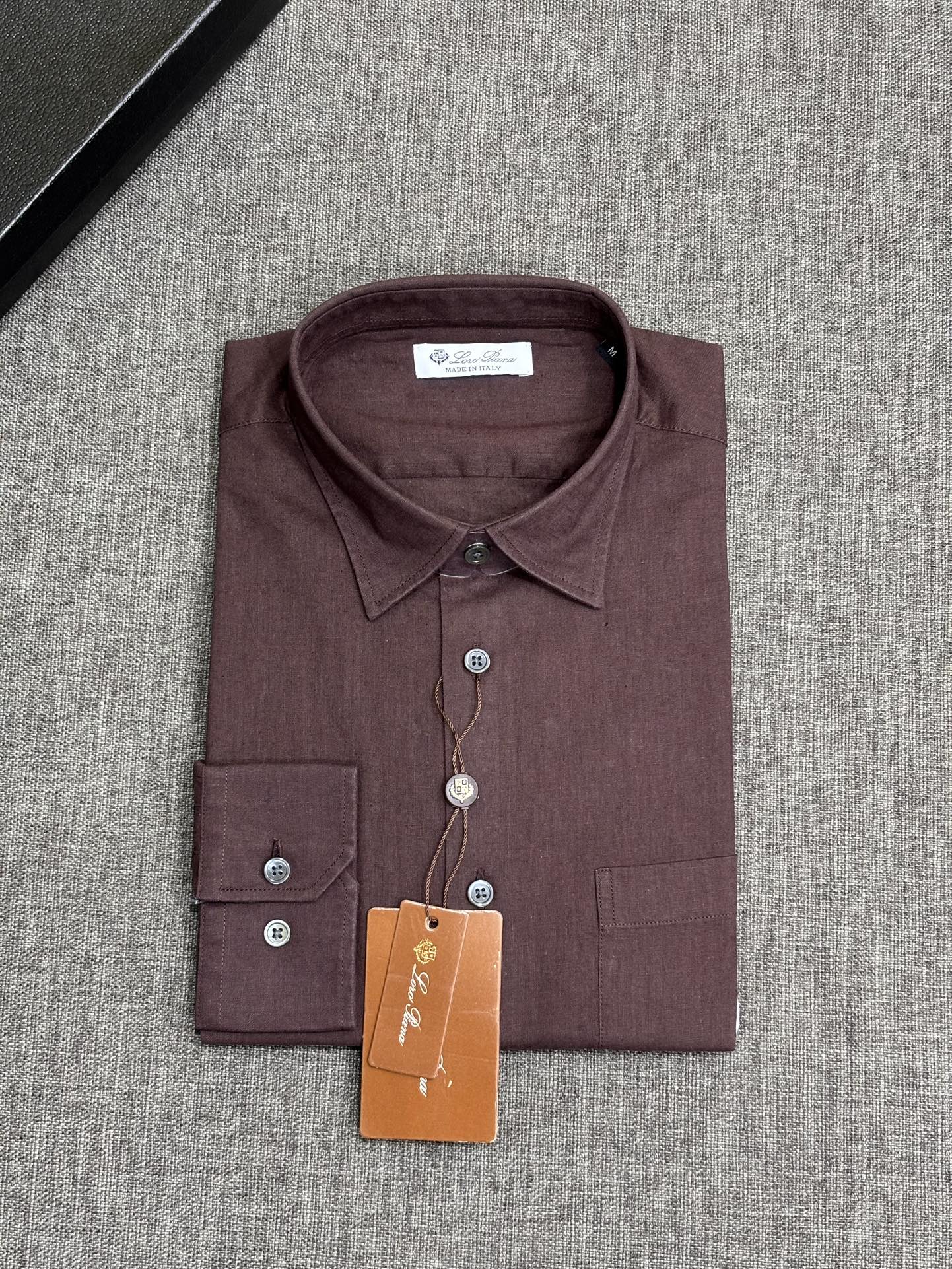 强势上新，新款不断！！！新款衬衫，高级面料高级做工，顶级品质！！！S一XXLS穿125左右m穿140左右