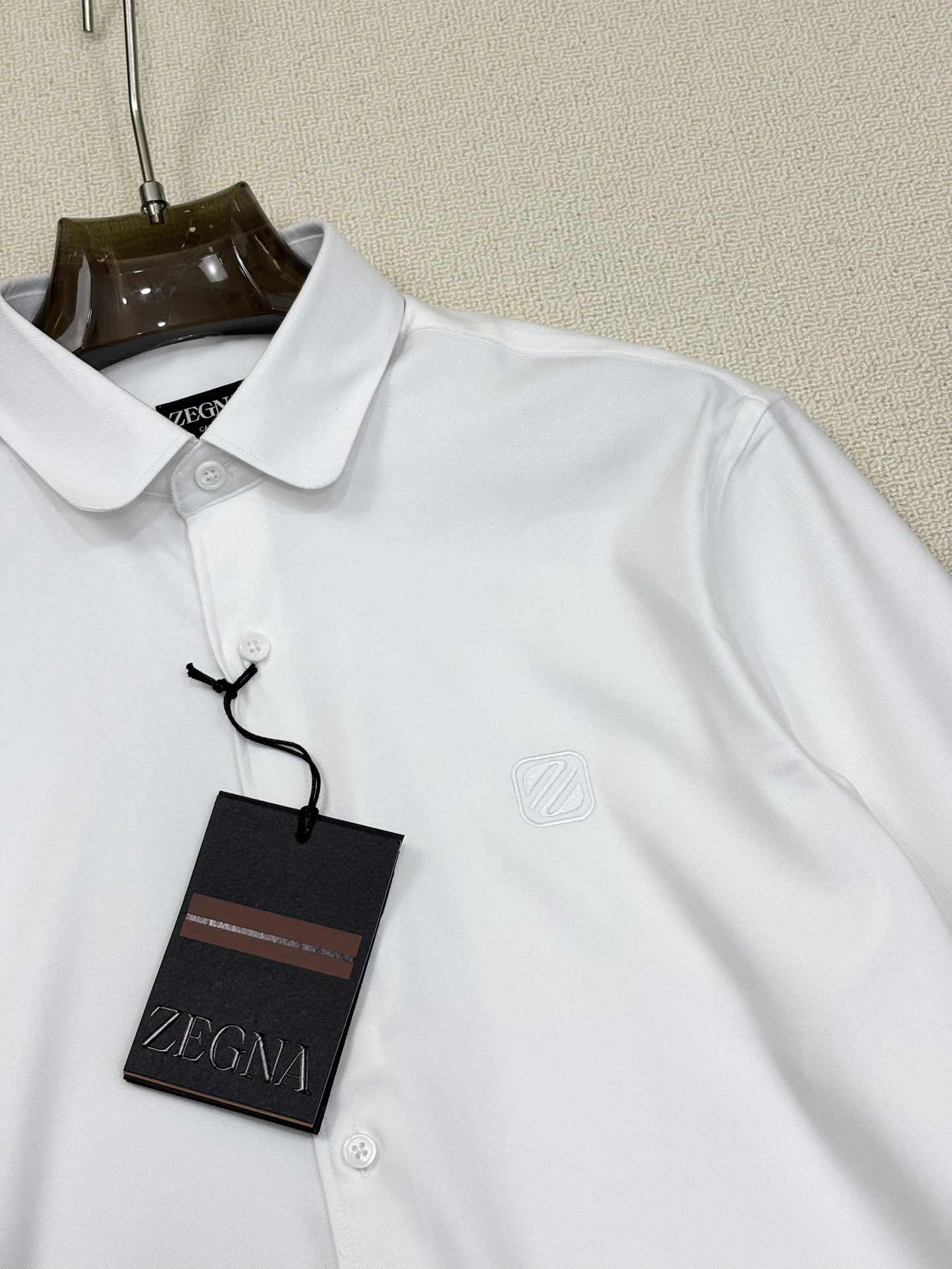 强势上新，新款不断！！！新款衬衫，高级面料高级做工，顶级品质！！！S一XXLS穿125左右m穿140左右