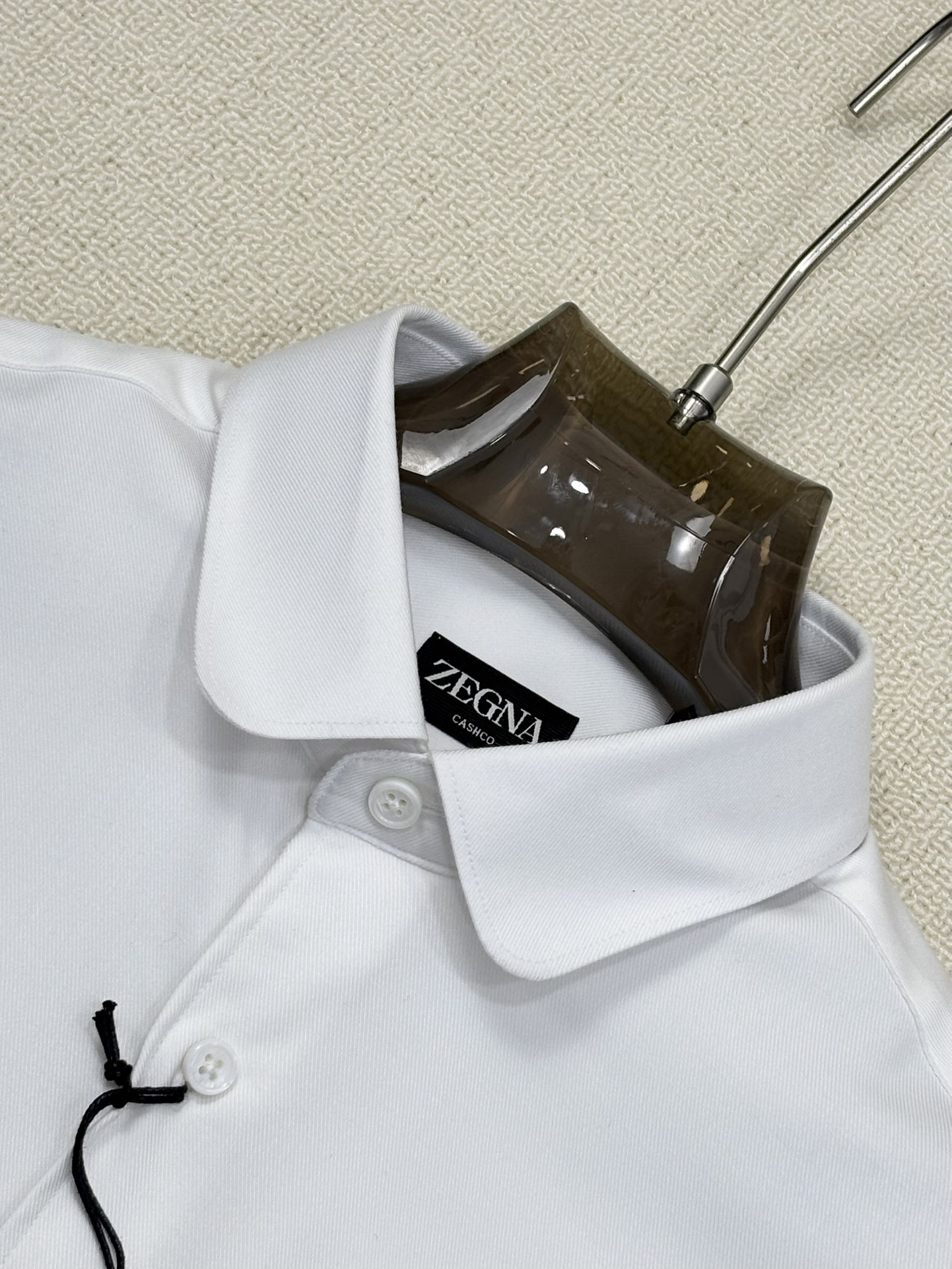 强势上新，新款不断！！！新款衬衫，高级面料高级做工，顶级品质！！！S一XXLS穿125左右m穿140左右