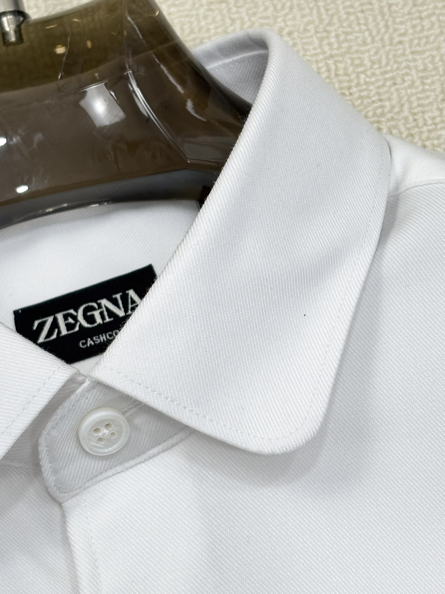 强势上新，新款不断！！！新款衬衫，高级面料高级做工，顶级品质！！！S一XXLS穿125左右m穿140左右