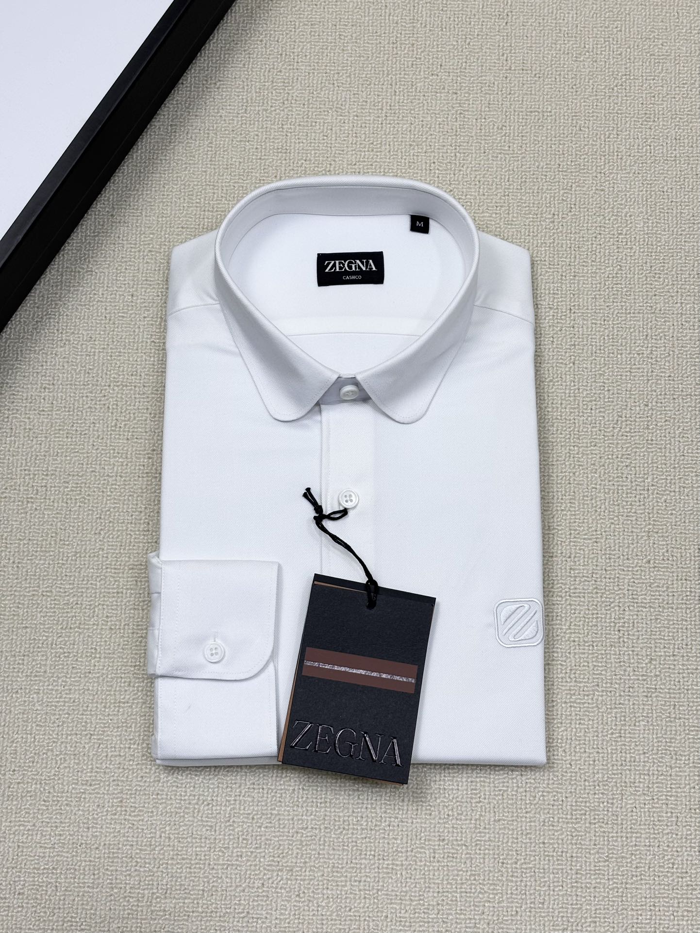 强势上新，新款不断！！！新款衬衫，高级面料高级做工，顶级品质！！！S一XXLS穿125左右m穿140左右