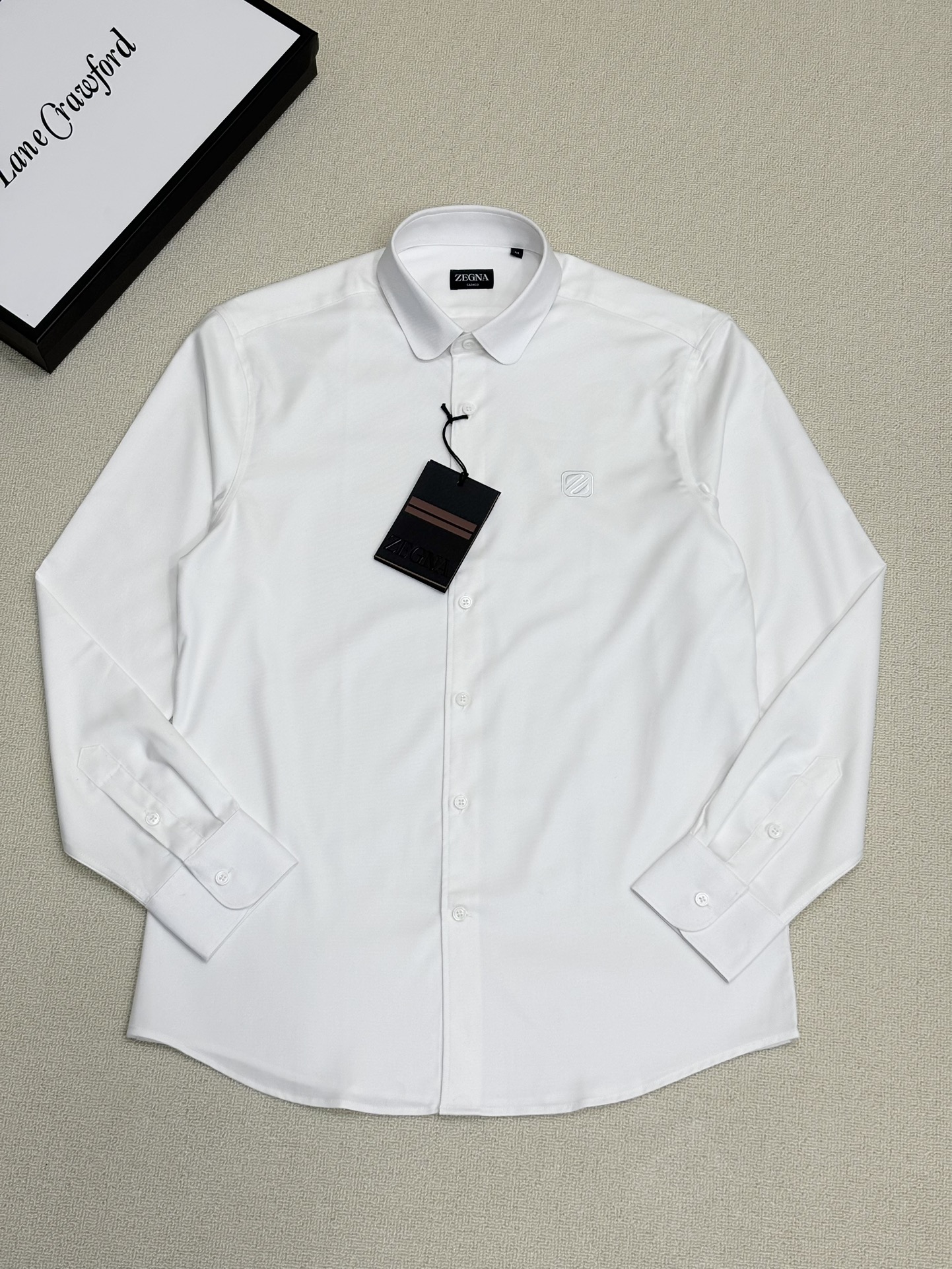 强势上新，新款不断！！！新款衬衫，高级面料高级做工，顶级品质！！！S一XXLS穿125左右m穿140左右