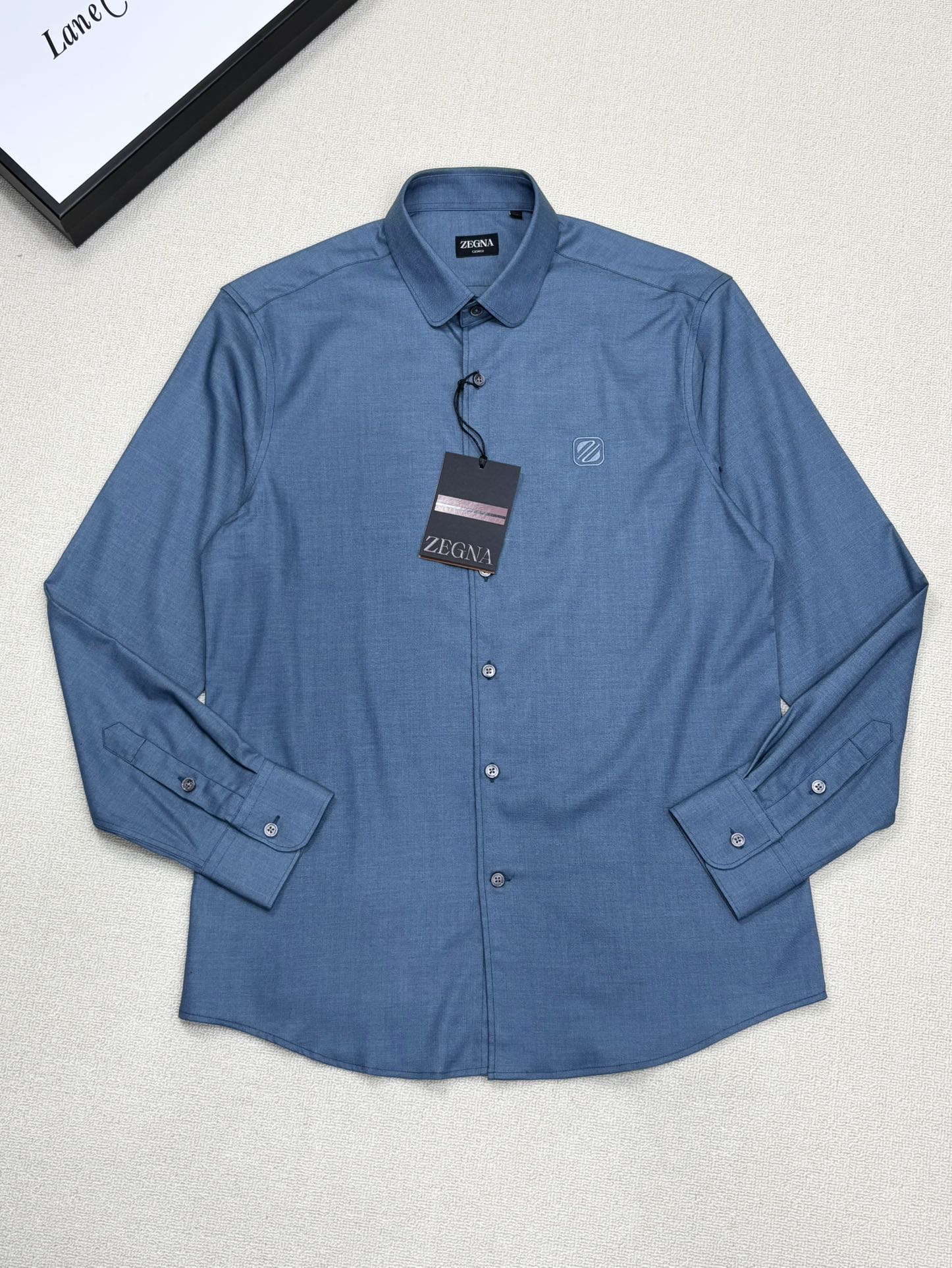 强势上新，新款不断！！！新款衬衫，高级面料高级做工，顶级品质！！！S一XXLS穿125左右m穿140左右