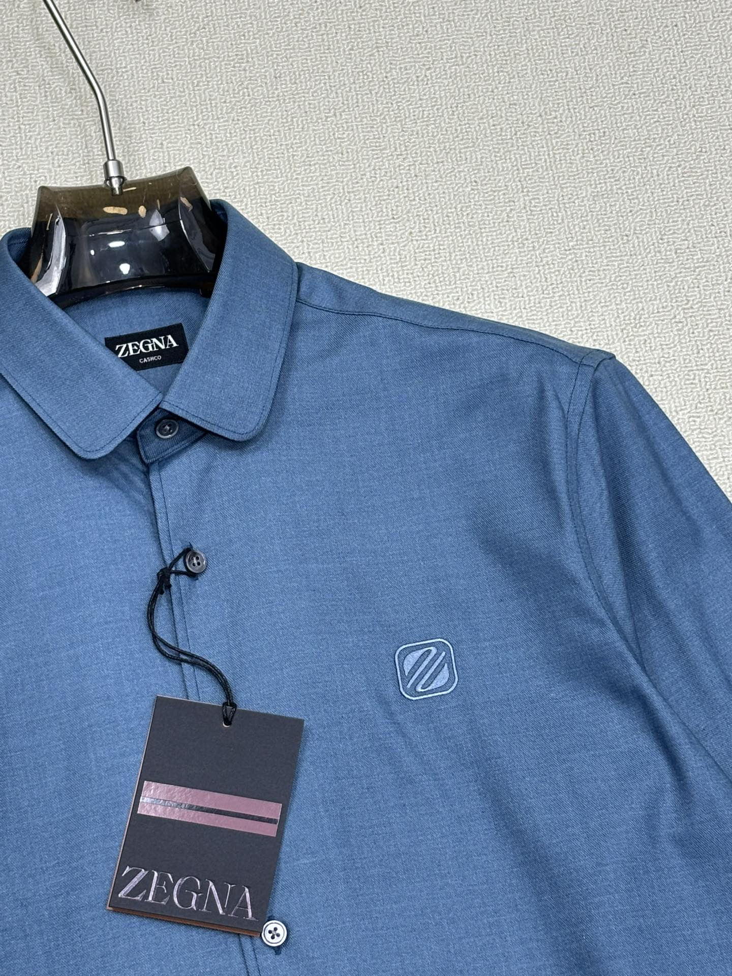 强势上新，新款不断！！！新款衬衫，高级面料高级做工，顶级品质！！！S一XXLS穿125左右m穿140左右