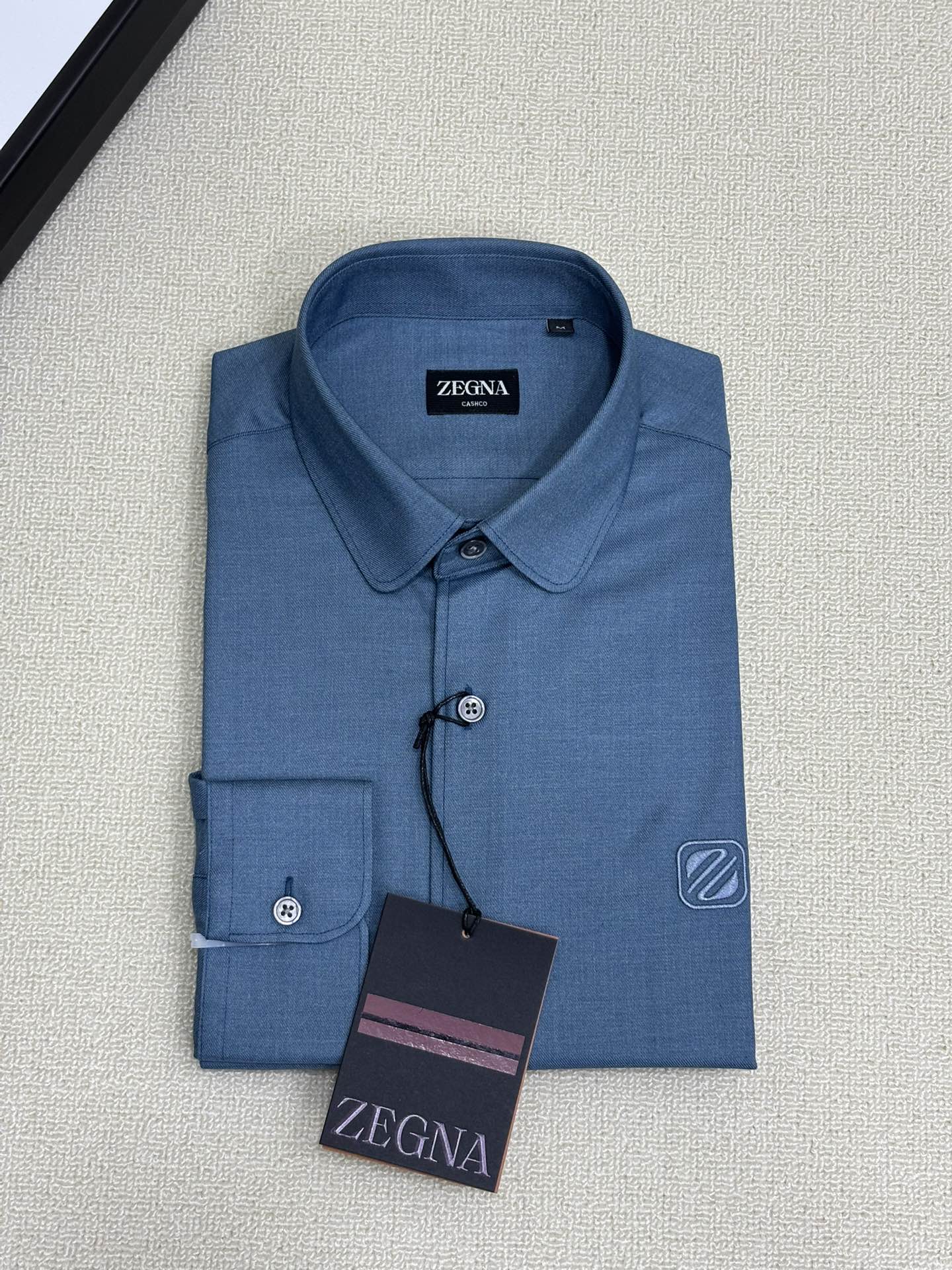 强势上新，新款不断！！！新款衬衫，高级面料高级做工，顶级品质！！！S一XXLS穿125左右m穿140左右