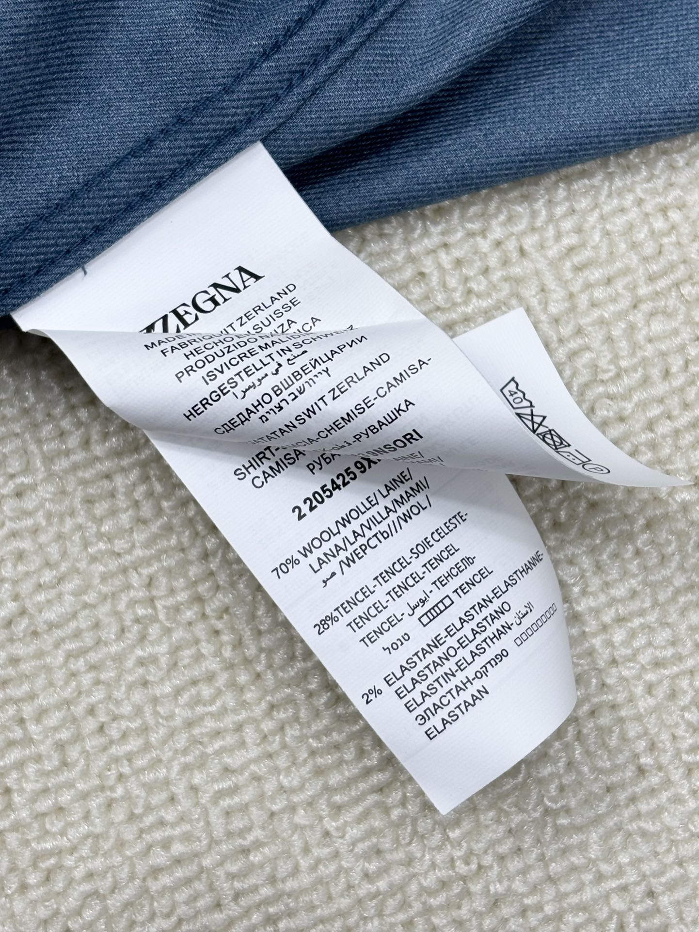 强势上新，新款不断！！！新款衬衫，高级面料高级做工，顶级品质！！！S一XXLS穿125左右m穿140左右