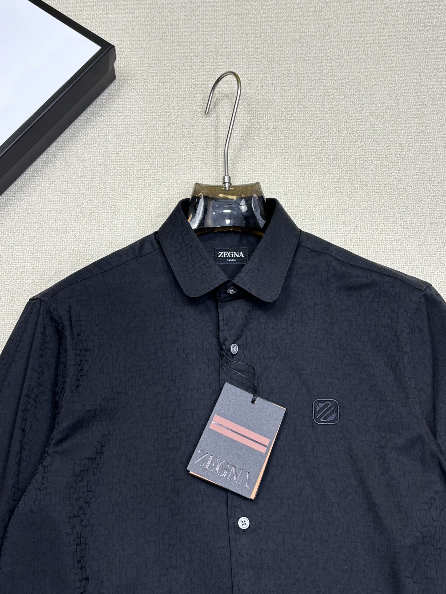 强势上新，新款不断！！！新款衬衫，高级面料高级做工，顶级品质！！！S一XXLS穿125左右m穿140左右