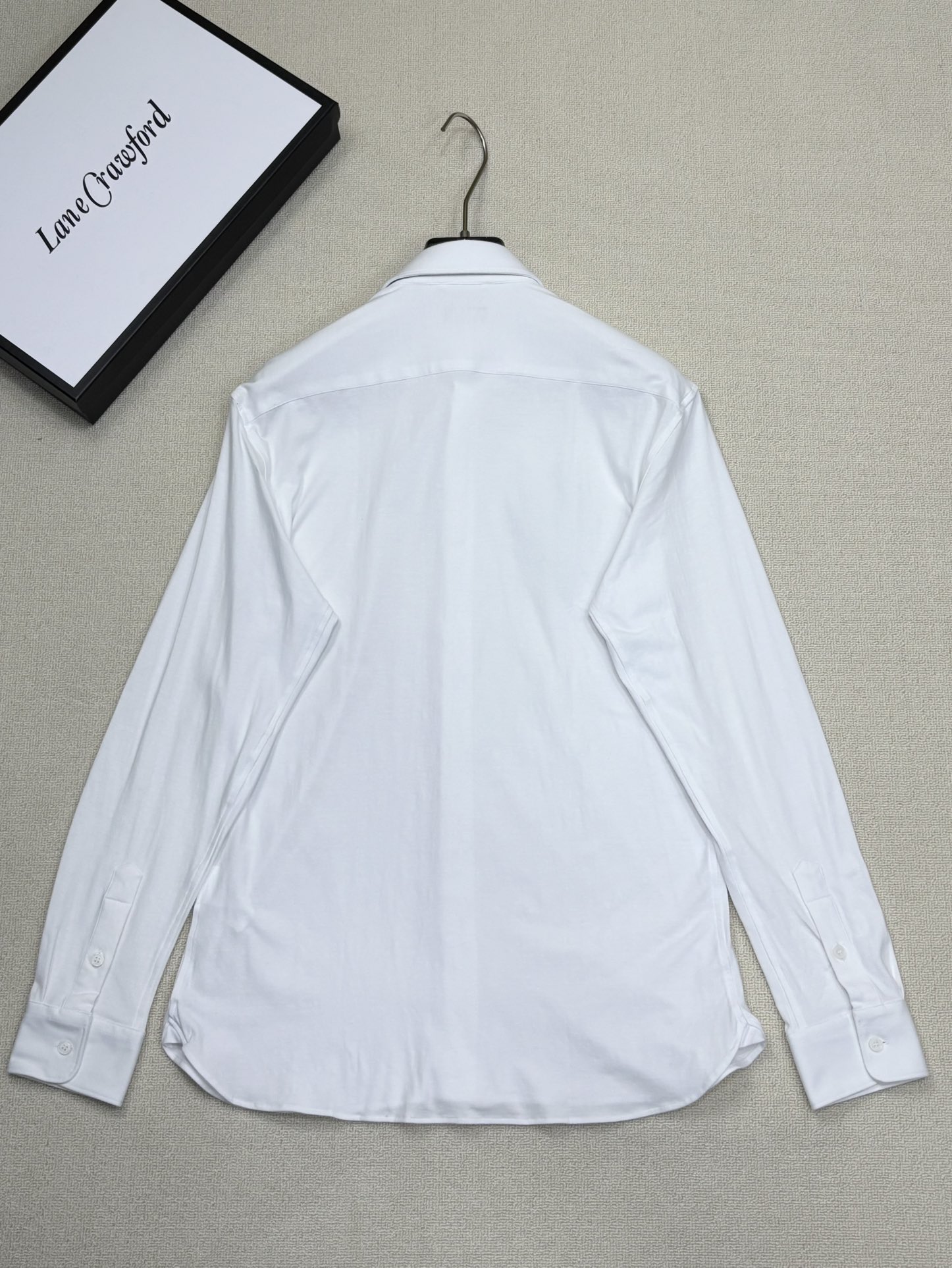 强势上新，新款不断！！！新款衬衫，高级面料高级做工，顶级品质！！！S一XXLS穿125左右m穿140左右