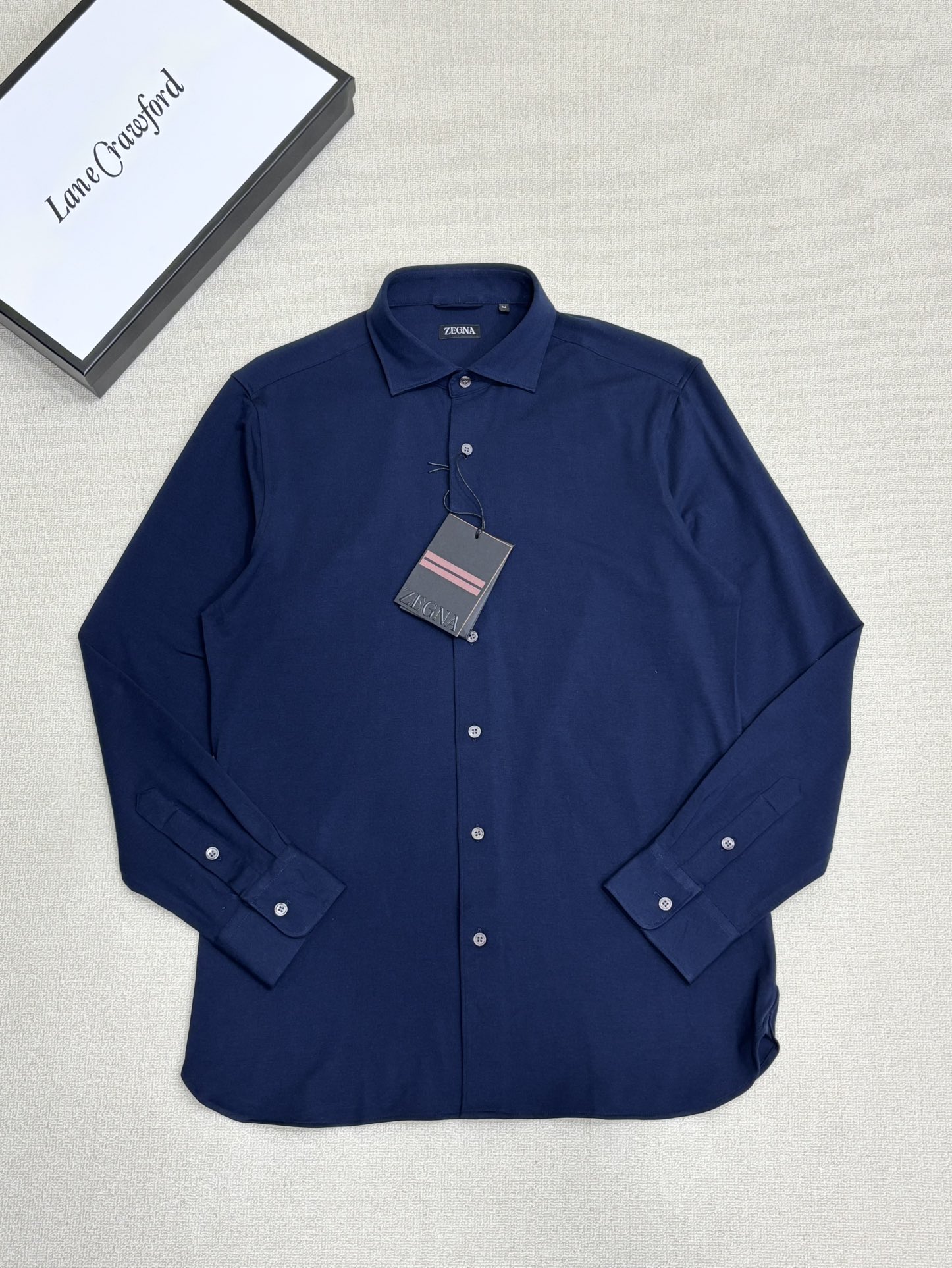 强势上新，新款不断！！！新款衬衫，高级面料高级做工，顶级品质！！！S一XXLS穿125左右m穿140左右