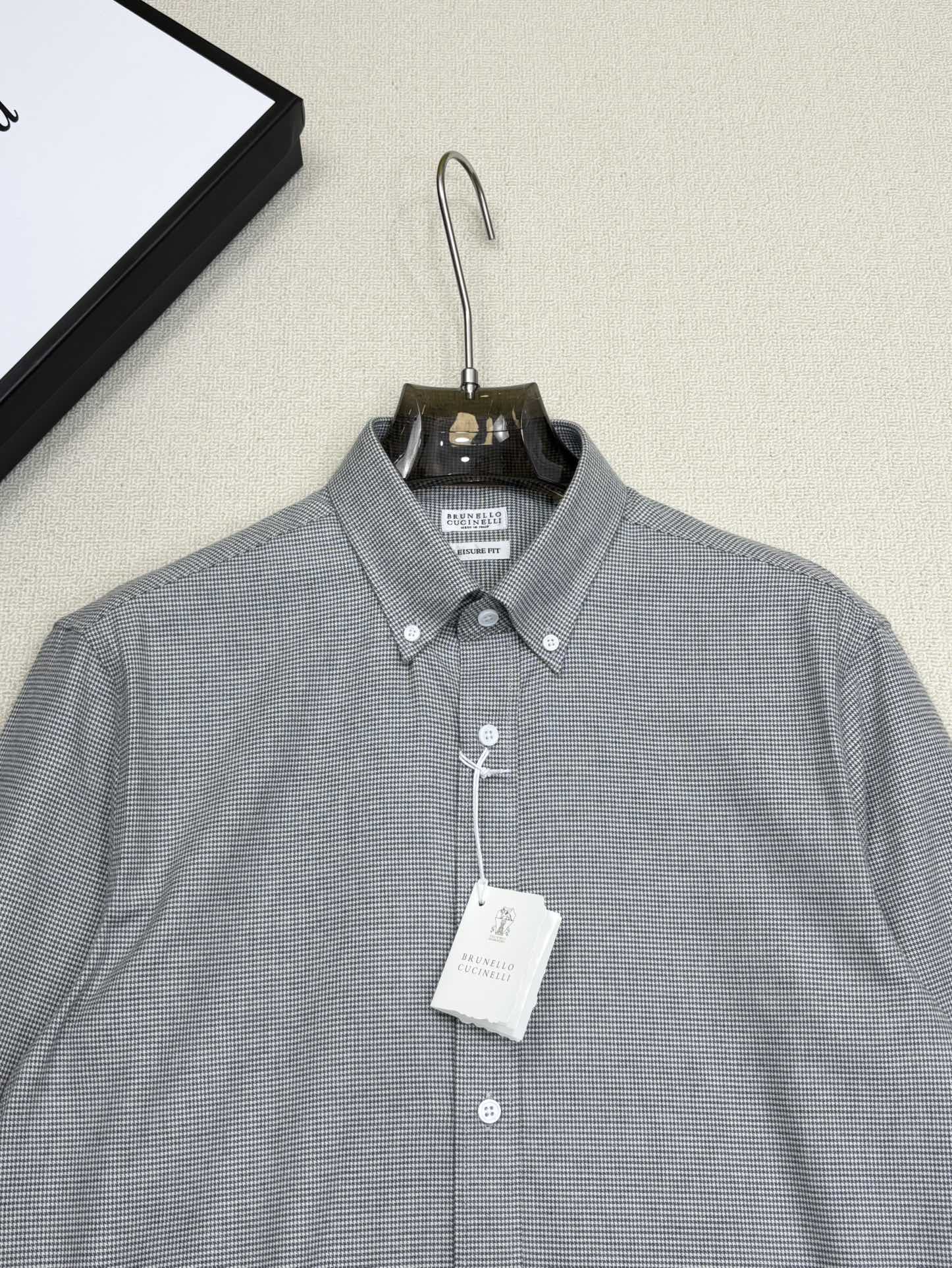 强势上新，新款不断！！！新款衬衫，高级面料高级做工，顶级品质！！！S一XXLS穿125左右m穿140左右