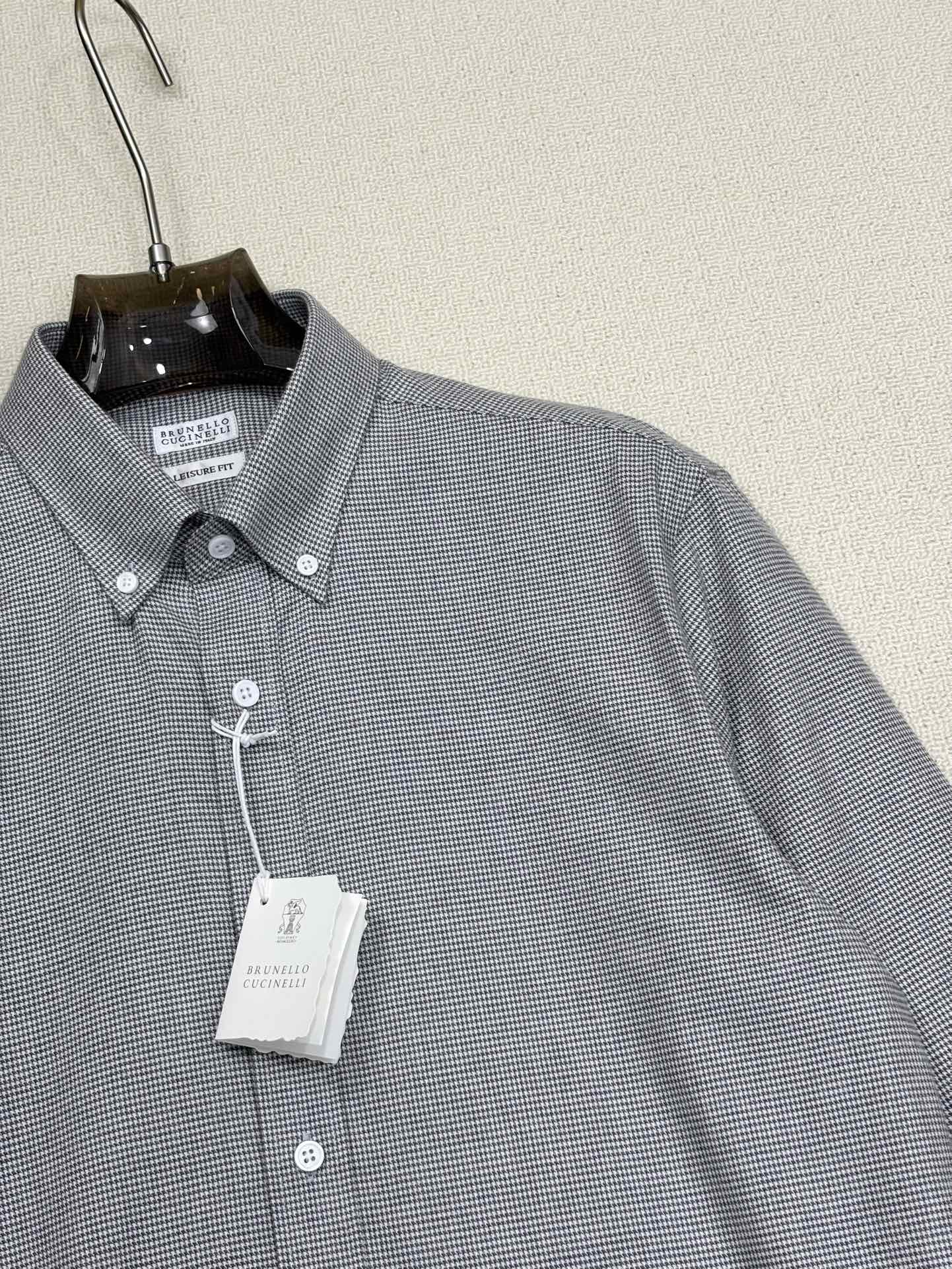 强势上新，新款不断！！！新款衬衫，高级面料高级做工，顶级品质！！！S一XXLS穿125左右m穿140左右