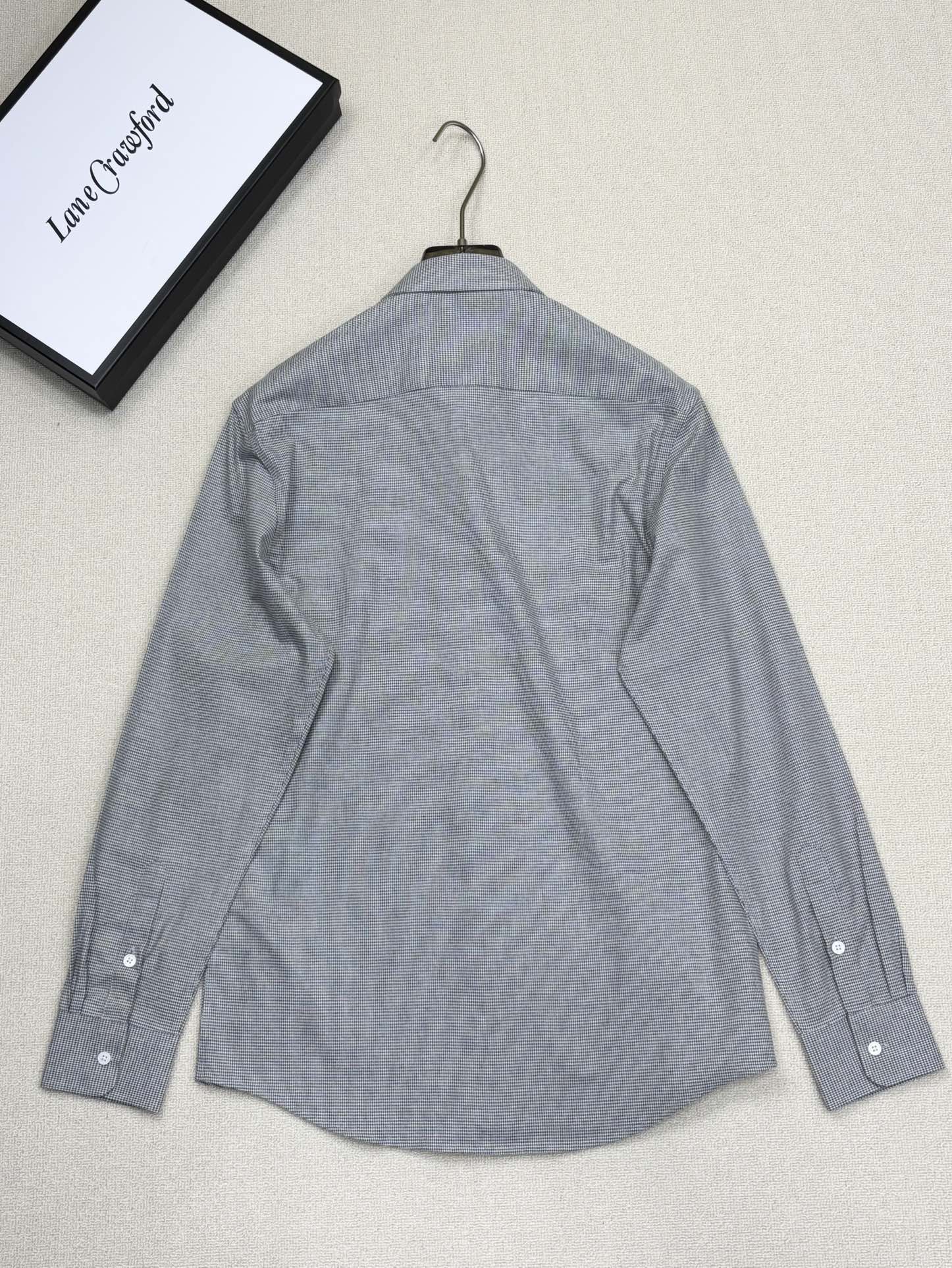 强势上新，新款不断！！！新款衬衫，高级面料高级做工，顶级品质！！！S一XXLS穿125左右m穿140左右