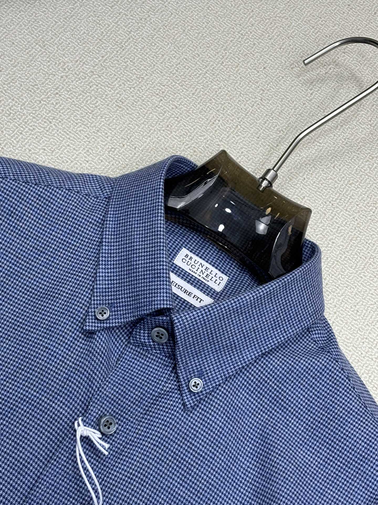 强势上新，新款不断！！！新款衬衫，高级面料高级做工，顶级品质！！！S一XXLS穿125左右m穿140左右