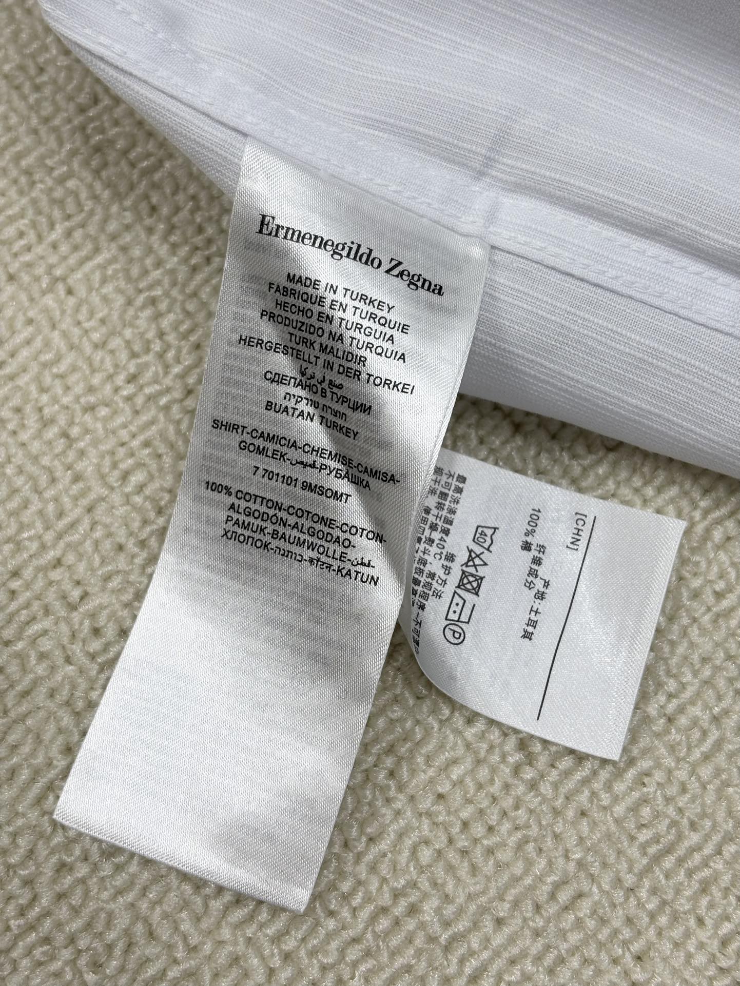 强势上新，新款不断！！！新款衬衫，高级面料高级做工，顶级品质！！！S一XXLS穿125左右m穿140左右