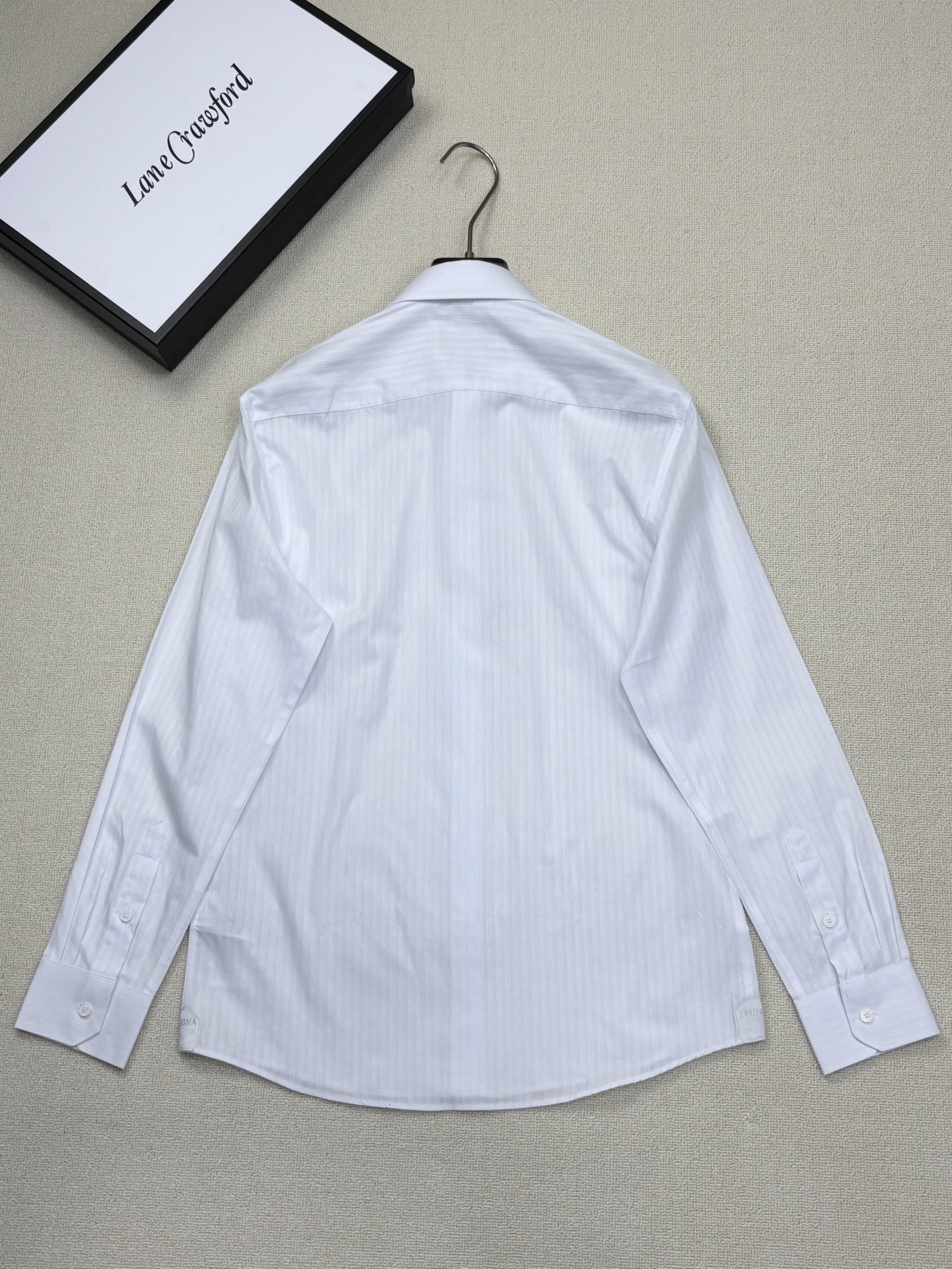 强势上新，新款不断！！！新款衬衫，高级面料高级做工，顶级品质！！！S一XXLS穿125左右m穿140左右