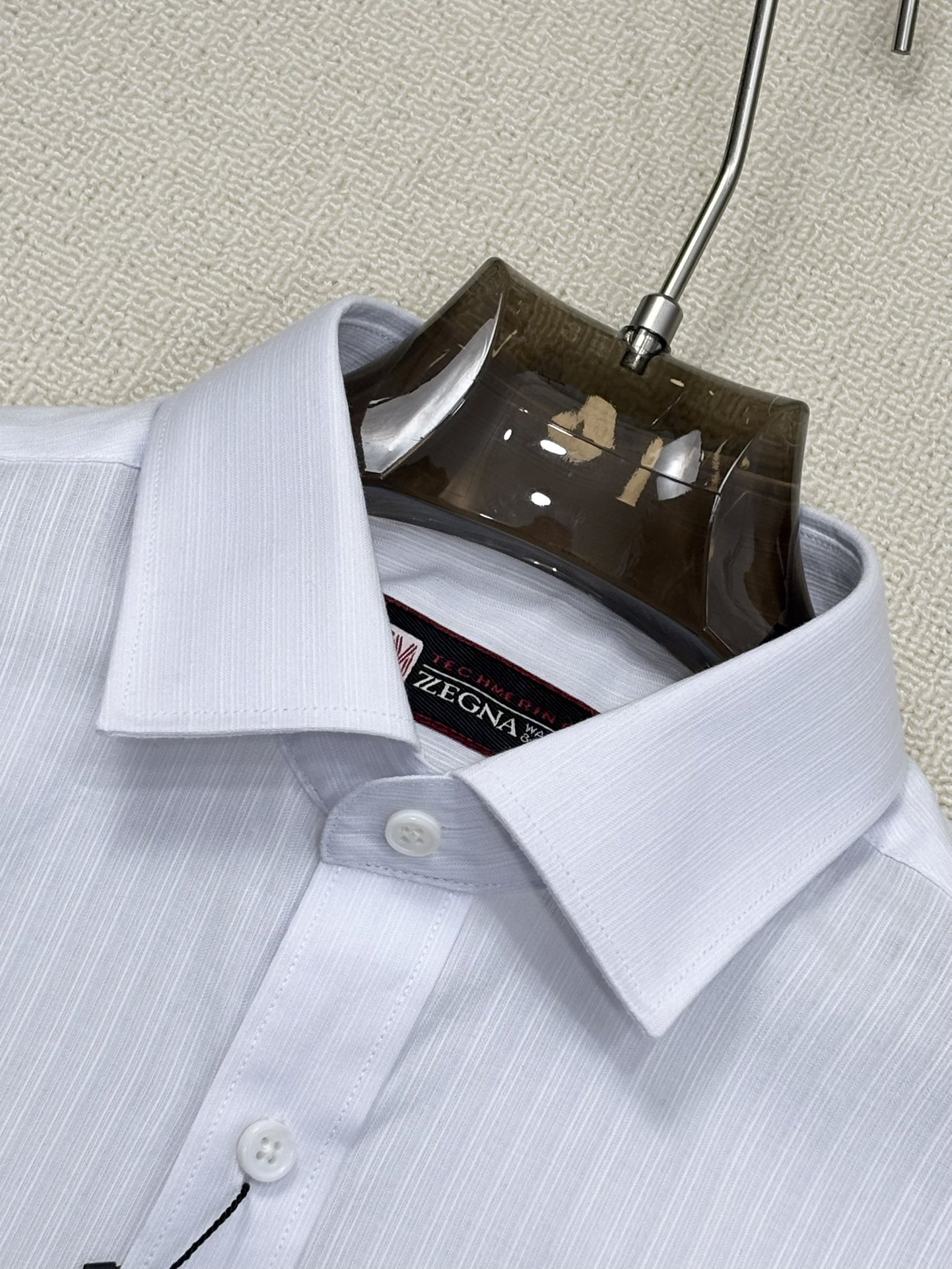 强势上新，新款不断！！！新款衬衫，高级面料高级做工，顶级品质！！！S一XXLS穿125左右m穿140左右