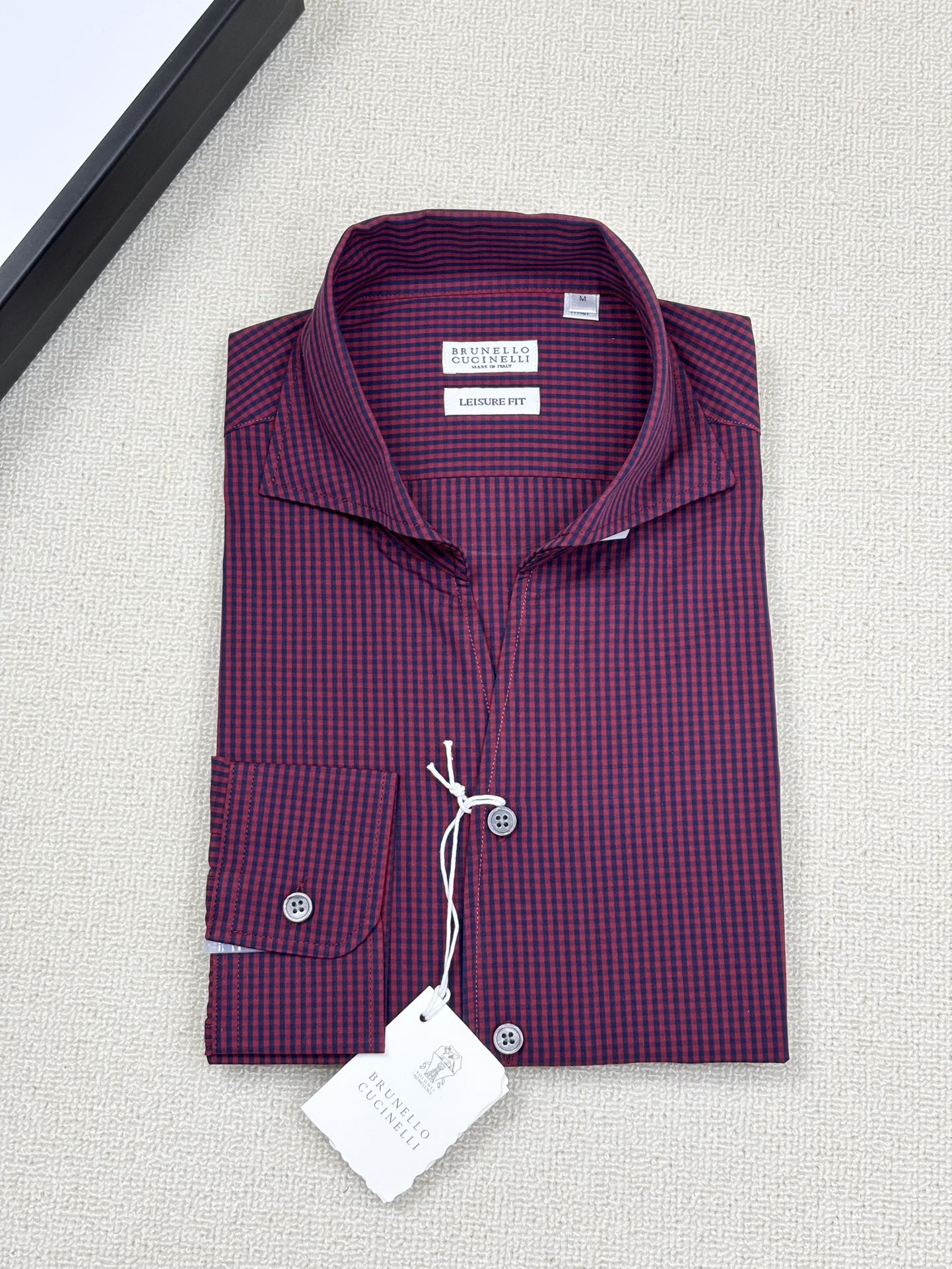 强势上新，新款不断！！！新款衬衫，高级面料高级做工，顶级品质！！！S一XXLS穿125左右m穿140左右