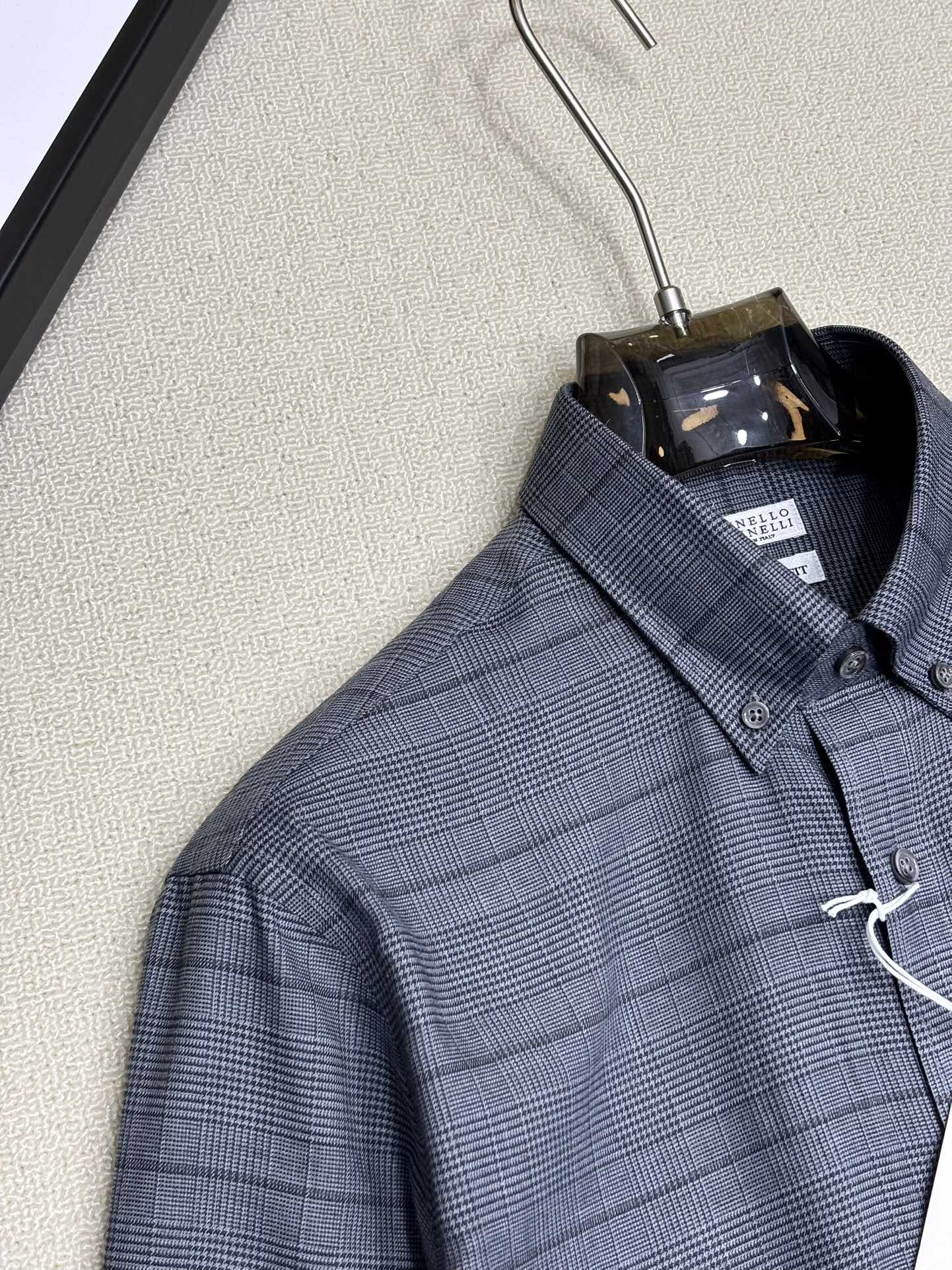 强势上新，新款不断！！！新款衬衫，高级面料高级做工，顶级品质！！！S一XXLS穿125左右m穿140左右