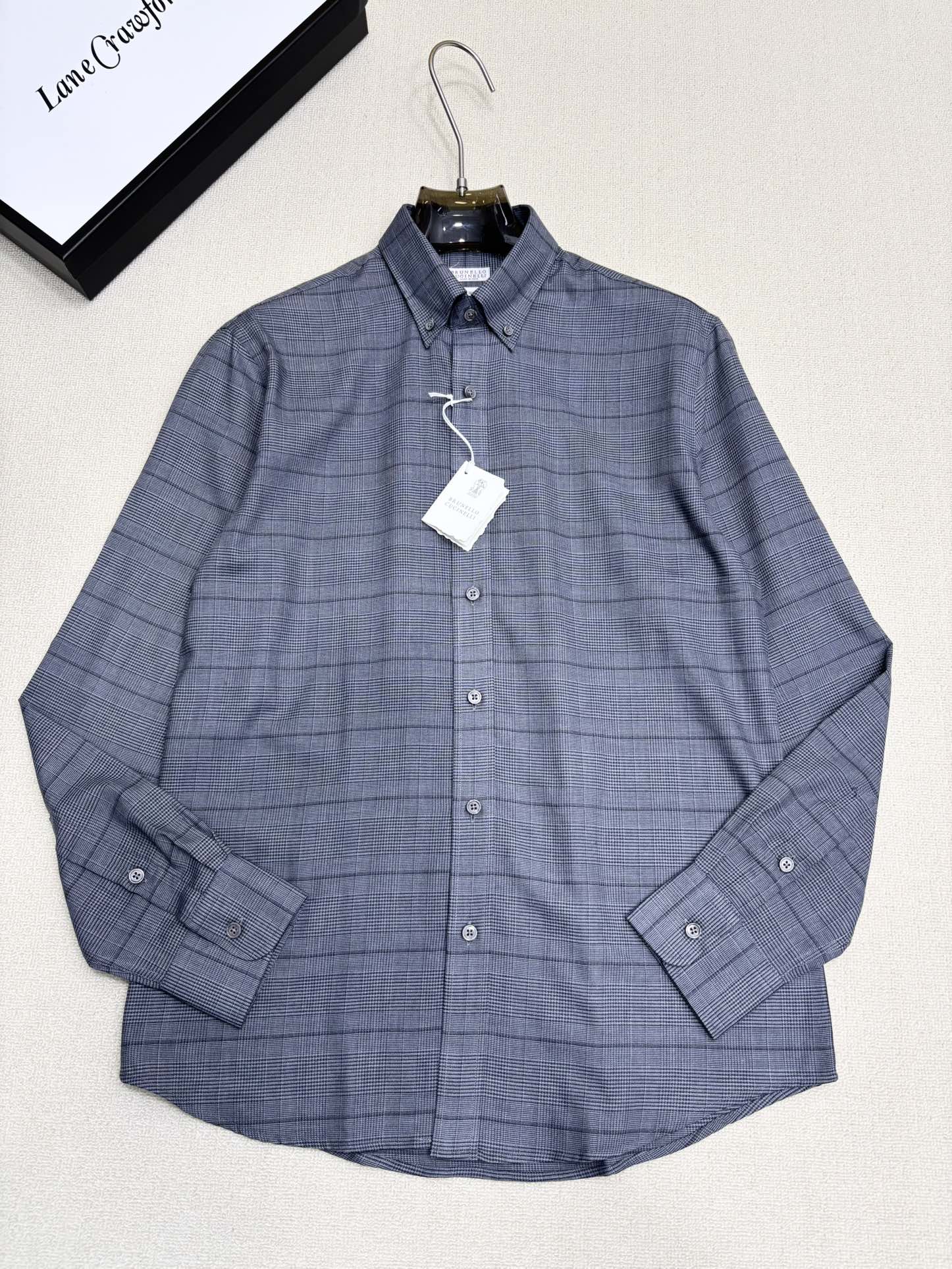 强势上新，新款不断！！！新款衬衫，高级面料高级做工，顶级品质！！！S一XXLS穿125左右m穿140左右