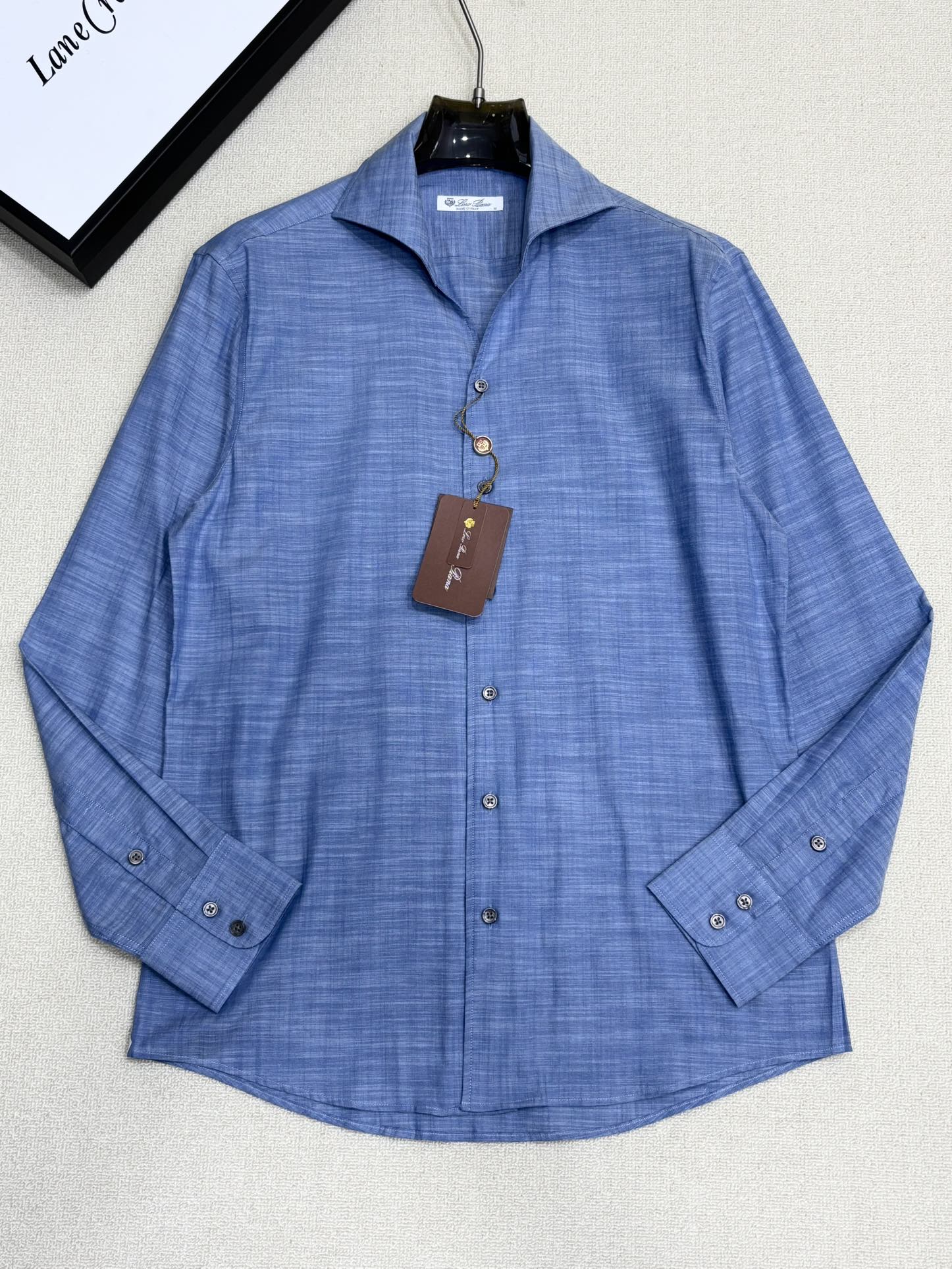 强势上新，新款不断！！！新款衬衫，高级面料高级做工，顶级品质！！！S一XXLS穿125左右m穿140左右