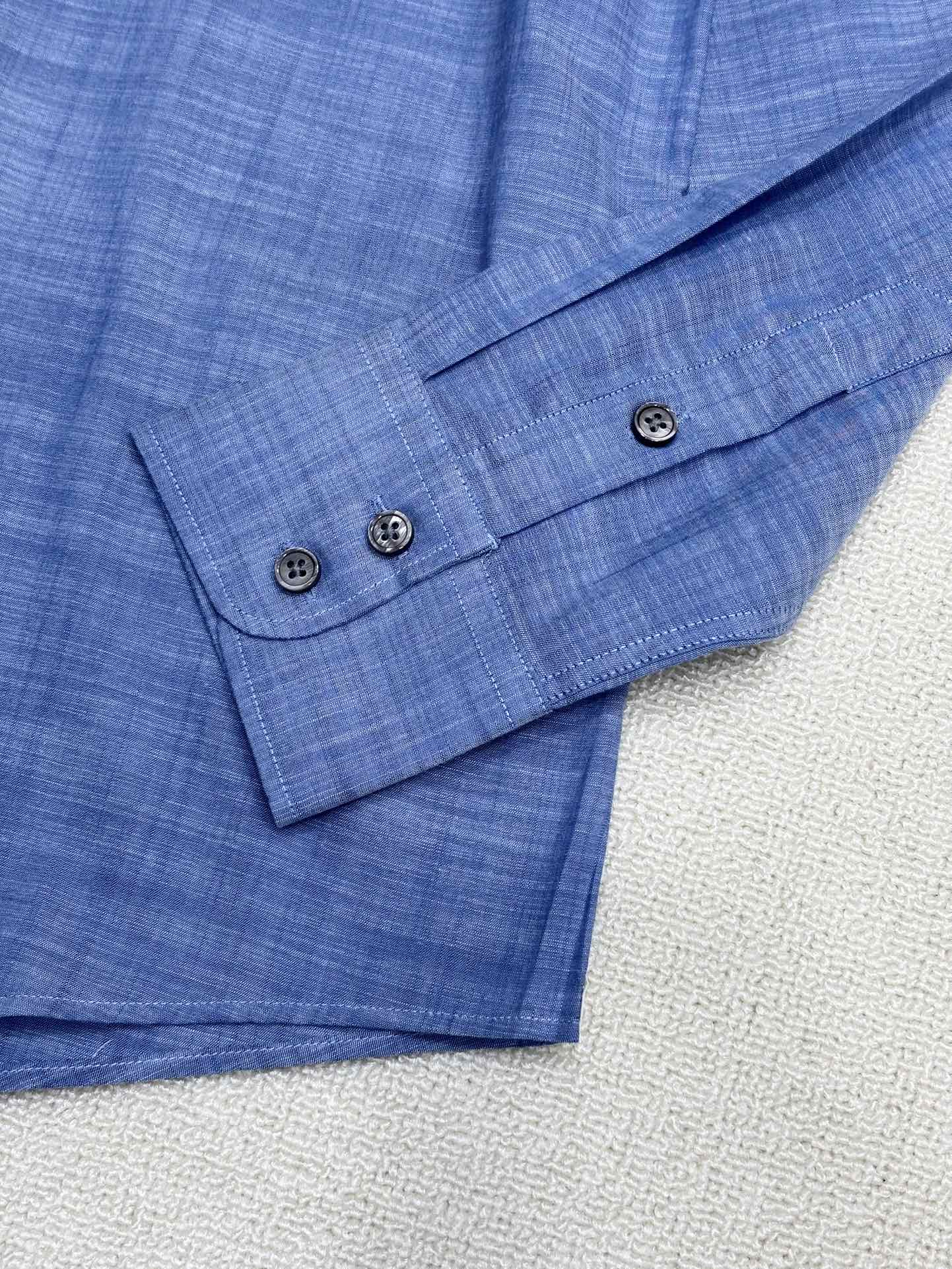 强势上新，新款不断！！！新款衬衫，高级面料高级做工，顶级品质！！！S一XXLS穿125左右m穿140左右