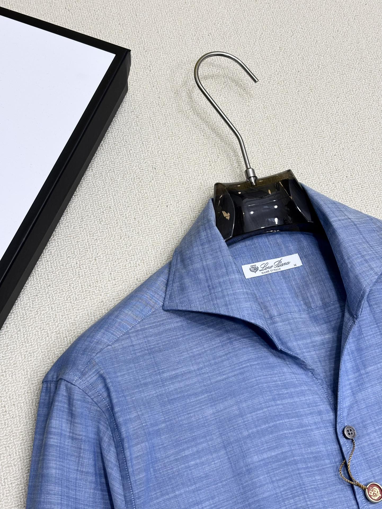 强势上新，新款不断！！！新款衬衫，高级面料高级做工，顶级品质！！！S一XXLS穿125左右m穿140左右