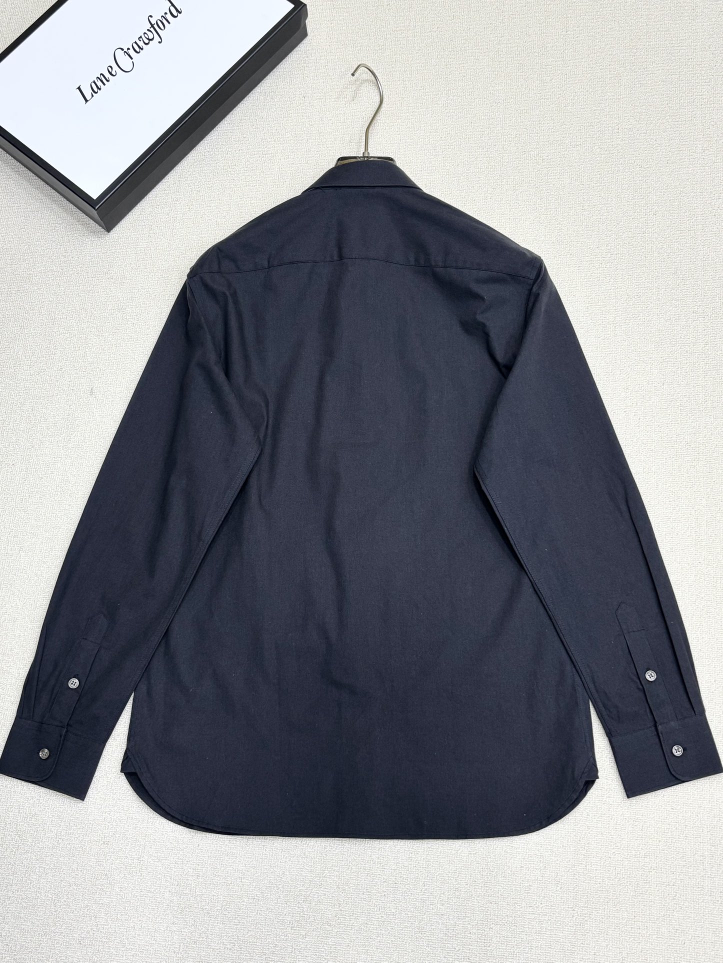 强势上新，新款不断！！！新款衬衫，高级面料高级做工，顶级品质！！！S一XXLS穿125左右m穿140左右