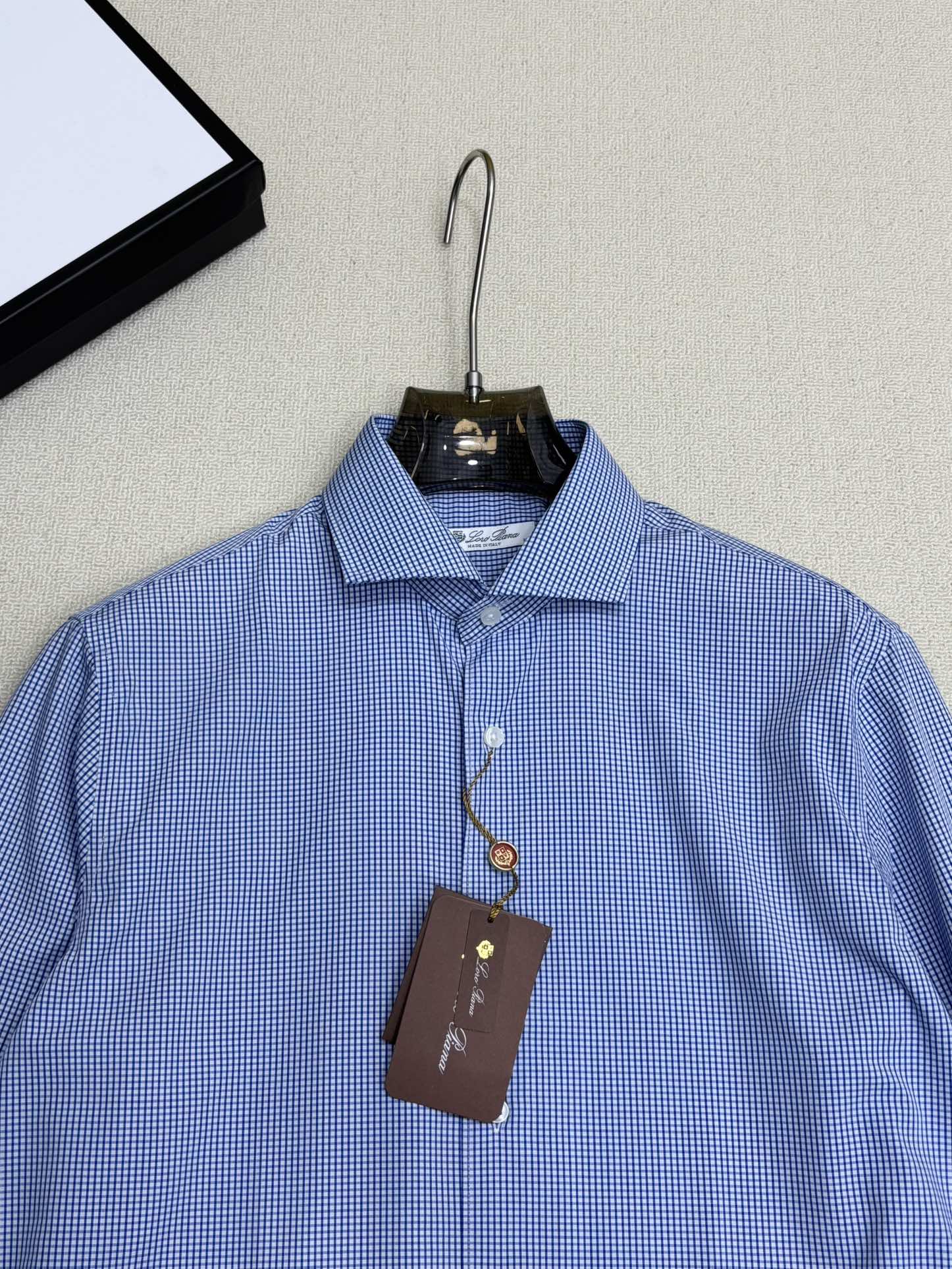 强势上新，新款不断！！！新款衬衫，高级面料高级做工，顶级品质！！！S一XXLS穿125左右m穿140左右