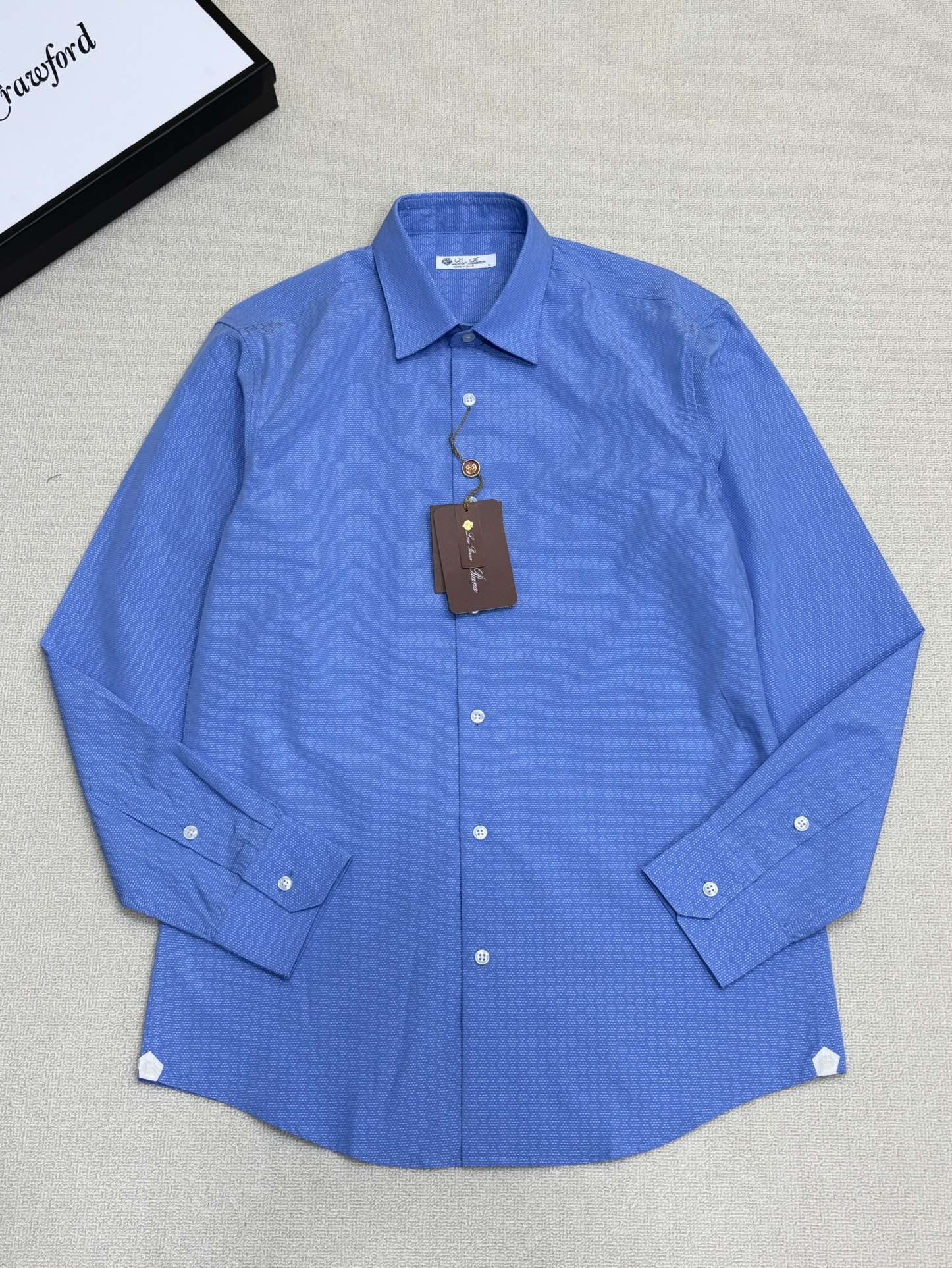 强势上新，新款不断！！！新款衬衫，高级面料高级做工，顶级品质！！！S一XXLS穿125左右m穿140左右