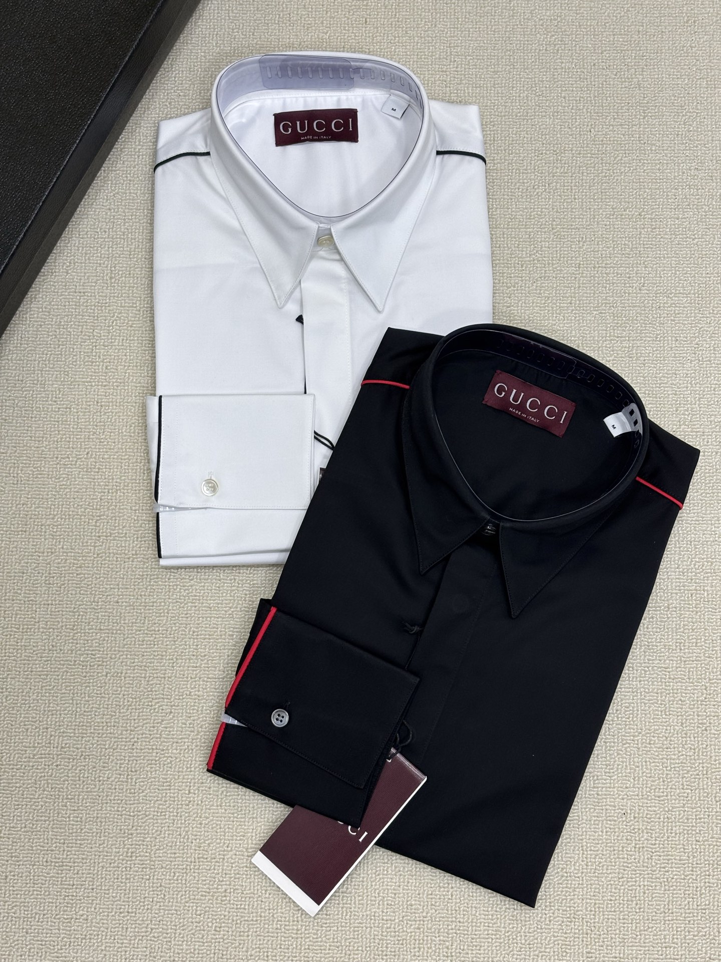 强势上新，新款不断！！！新款衬衫，高级面料高级做工，顶级品质！！！S一XXLS穿125左右m穿140左右