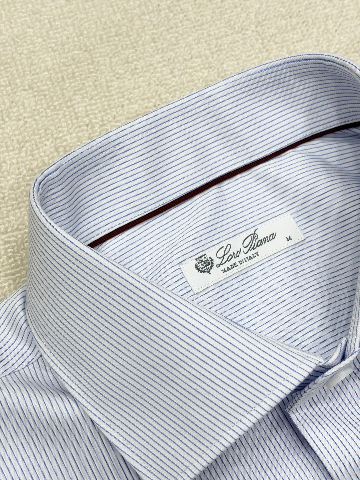 强势上新，新款不断！！！新款衬衫，高级面料高级做工，顶级品质！！！S一XXLS穿125左右m穿140左右