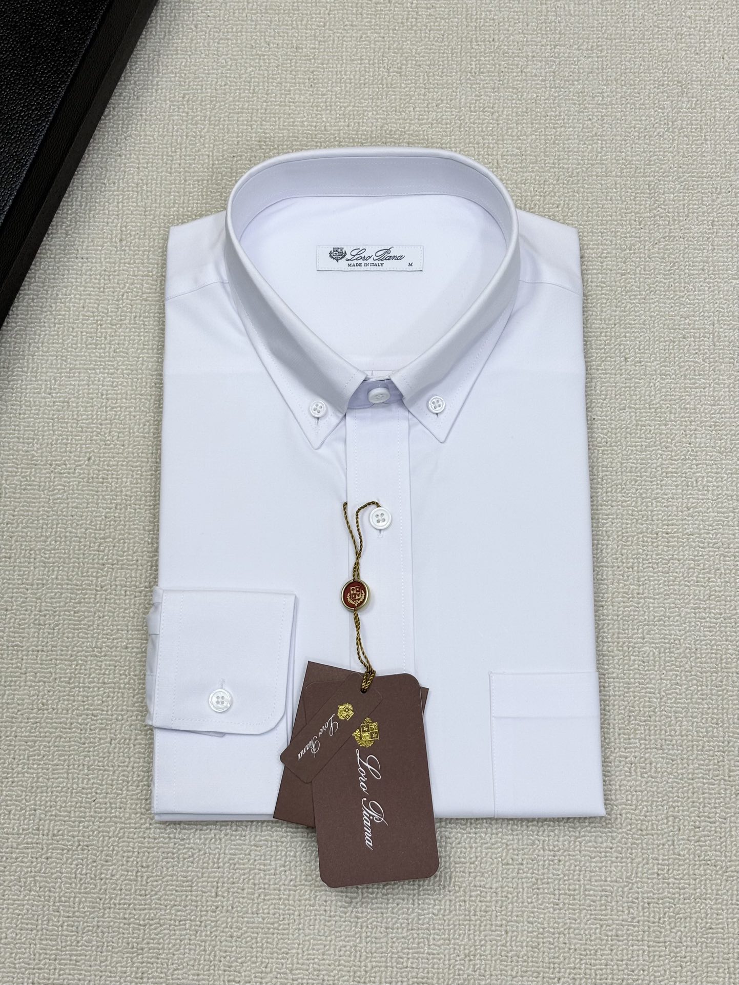 强势上新，新款不断！！！新款衬衫，高级面料高级做工，顶级品质！！！S一XXLS穿125左右m穿140左右