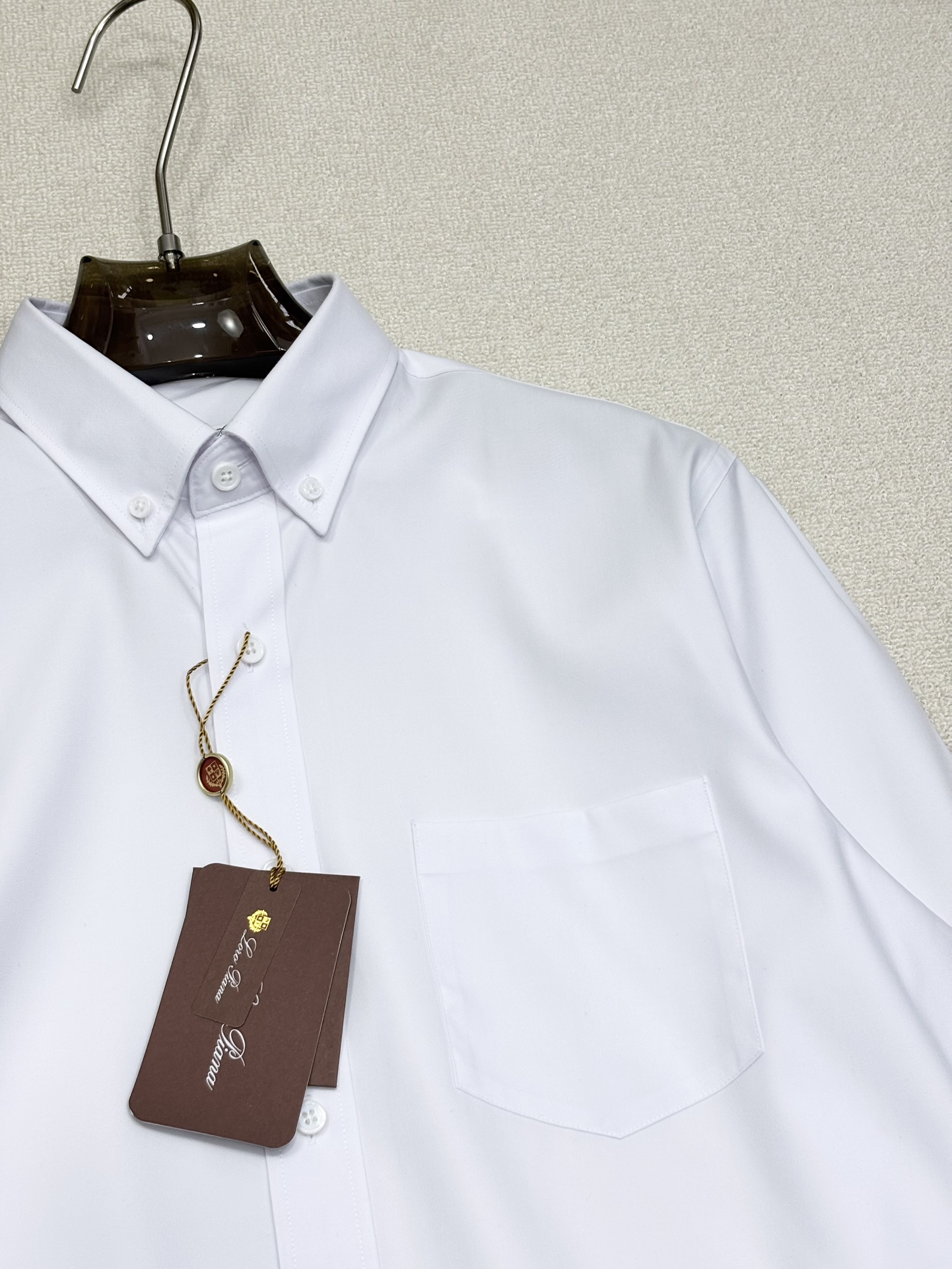 强势上新，新款不断！！！新款衬衫，高级面料高级做工，顶级品质！！！S一XXLS穿125左右m穿140左右