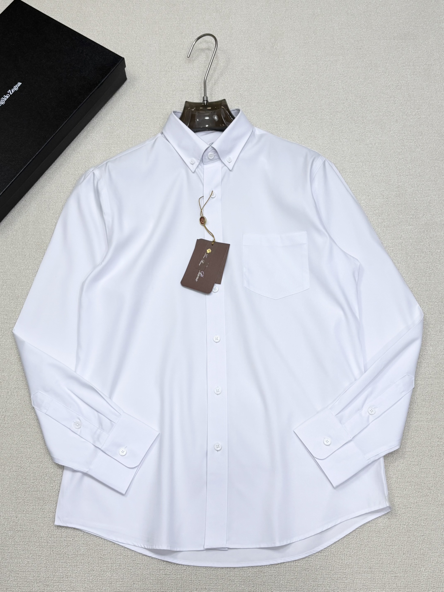 强势上新，新款不断！！！新款衬衫，高级面料高级做工，顶级品质！！！S一XXLS穿125左右m穿140左右