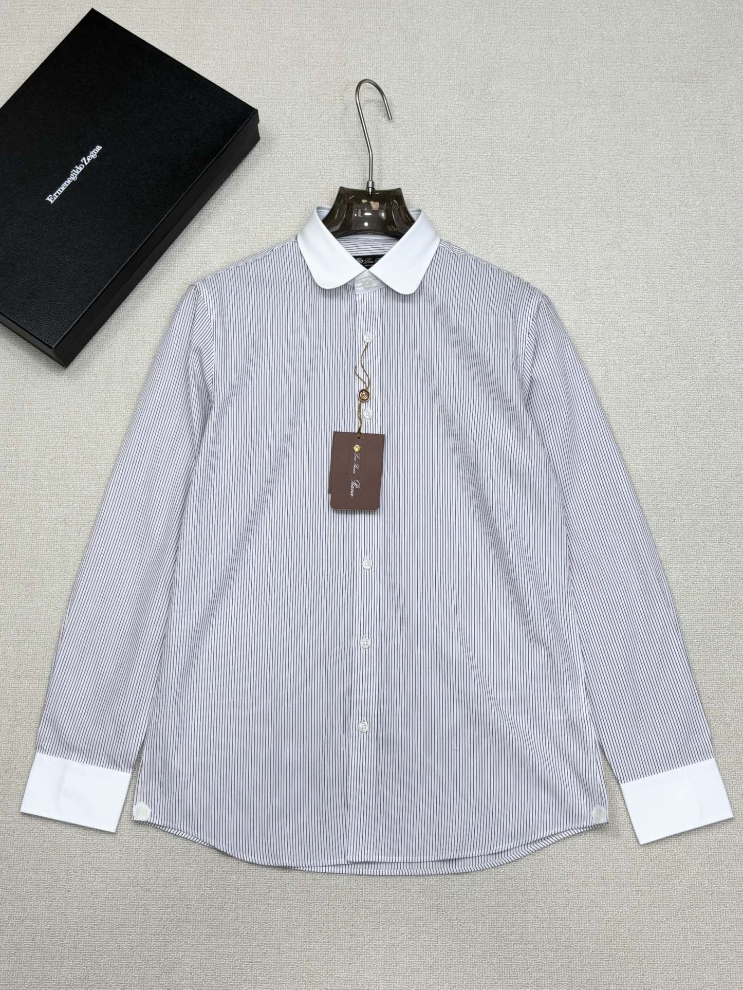 强势上新，新款不断！！！新款衬衫，高级面料高级做工，顶级品质！！！S一XXLS穿125左右m穿140左右